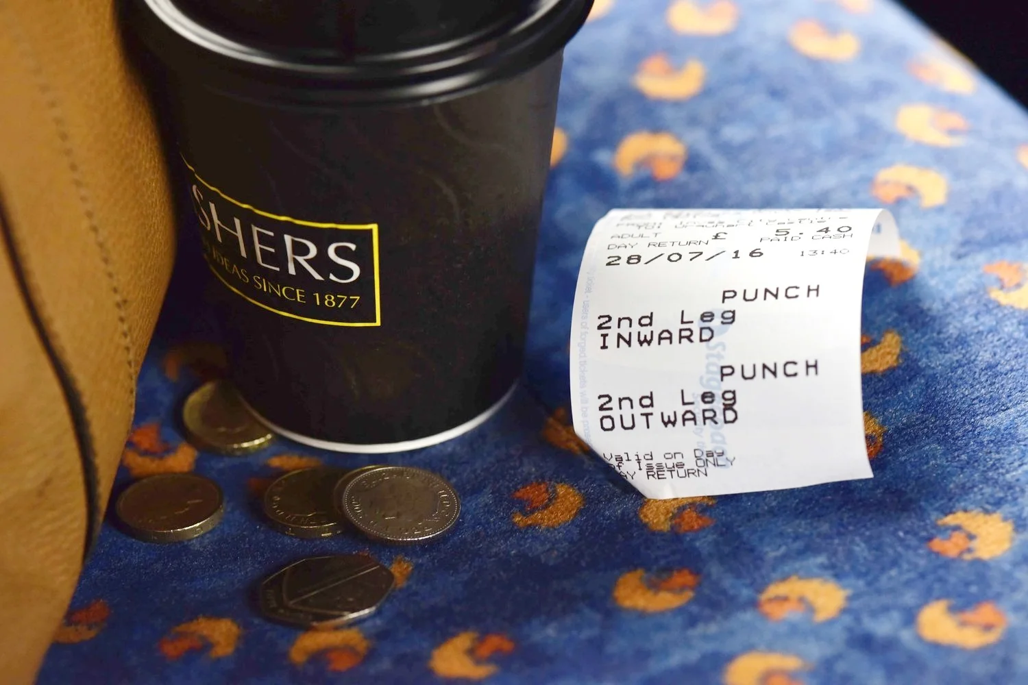 Takeaway coffee in bus, Inverness to Lochness, Scotland. Image©hingstodot.com