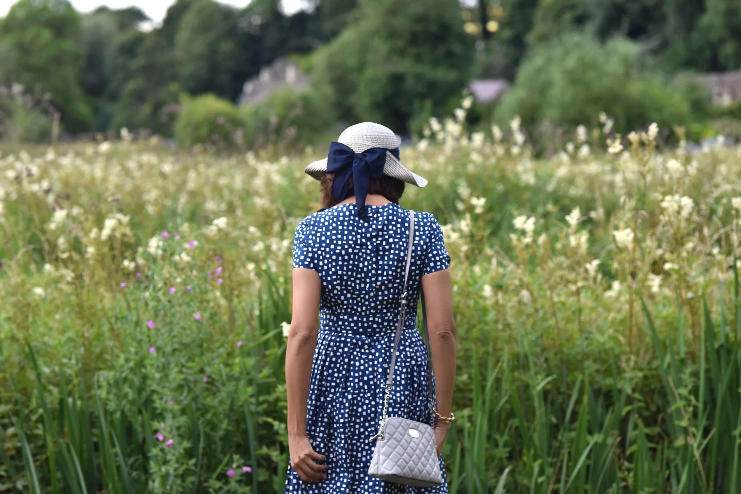 Bibury, Cotswold, England. Image©thingstodot.com