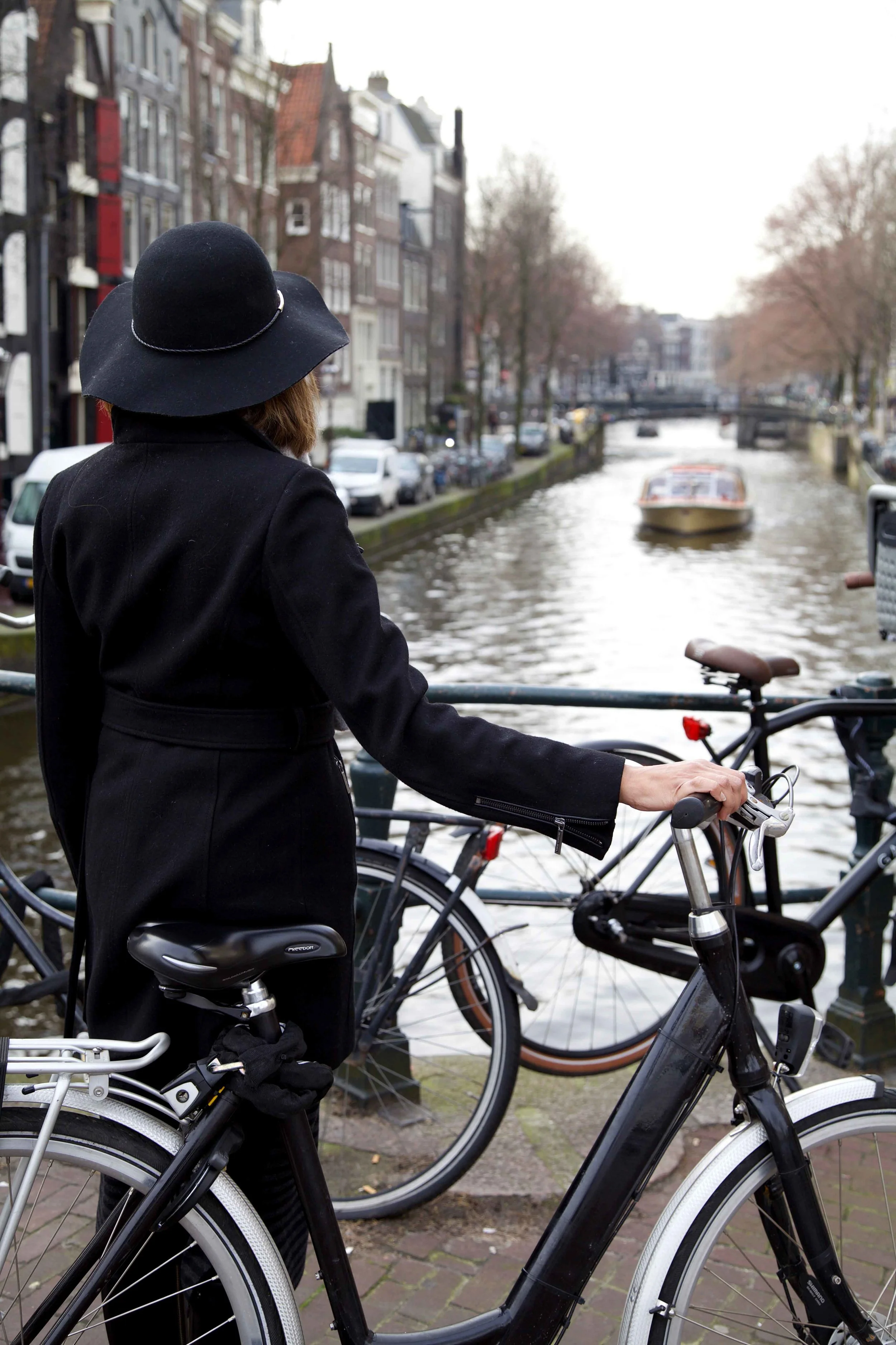 Amsterdam, street style. Photo:Fabio Ricci. Image©thingstodot.com