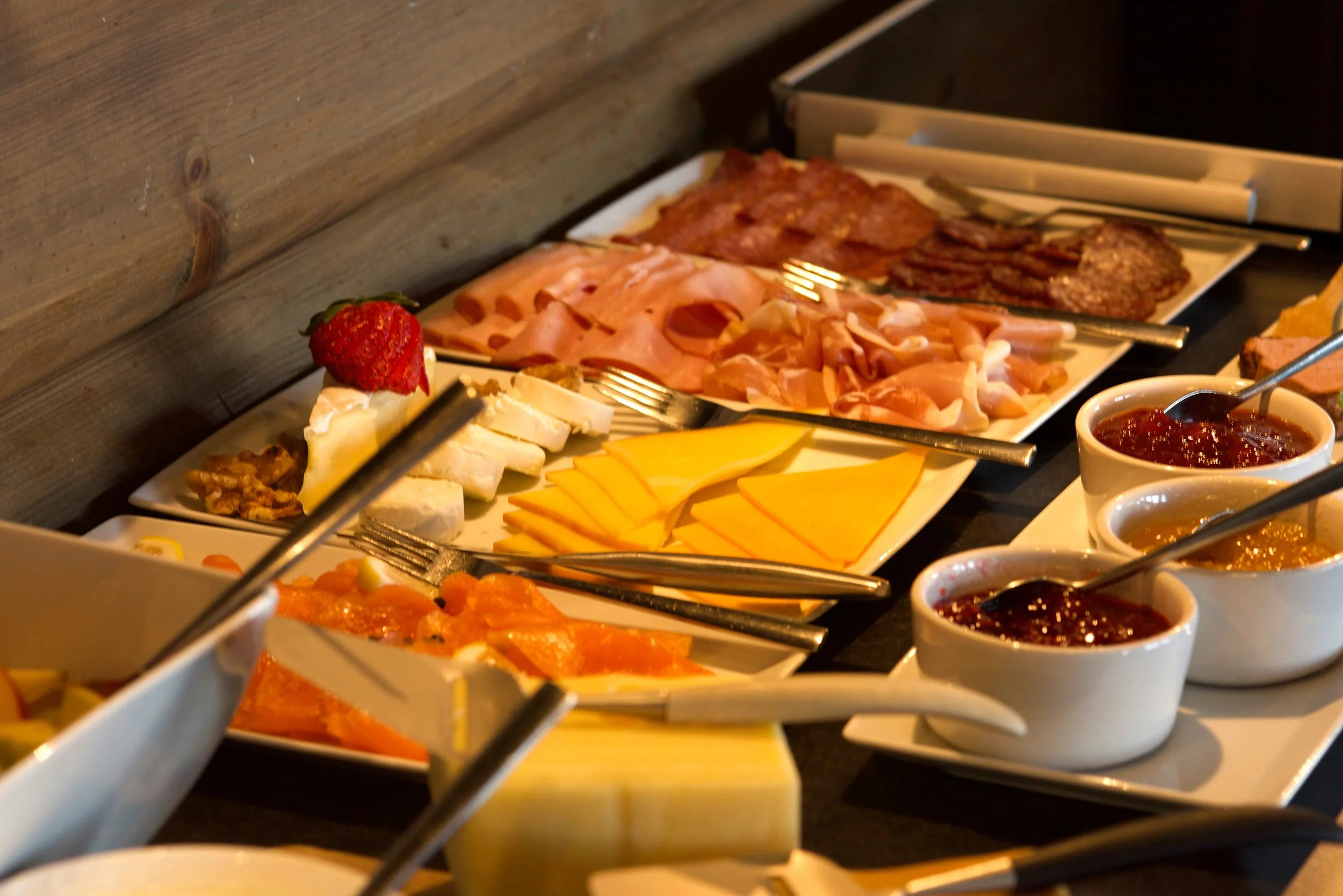 Breakfast at Lyngen Lodge, Arctic Circle, Norway. Image@thingstodot.com