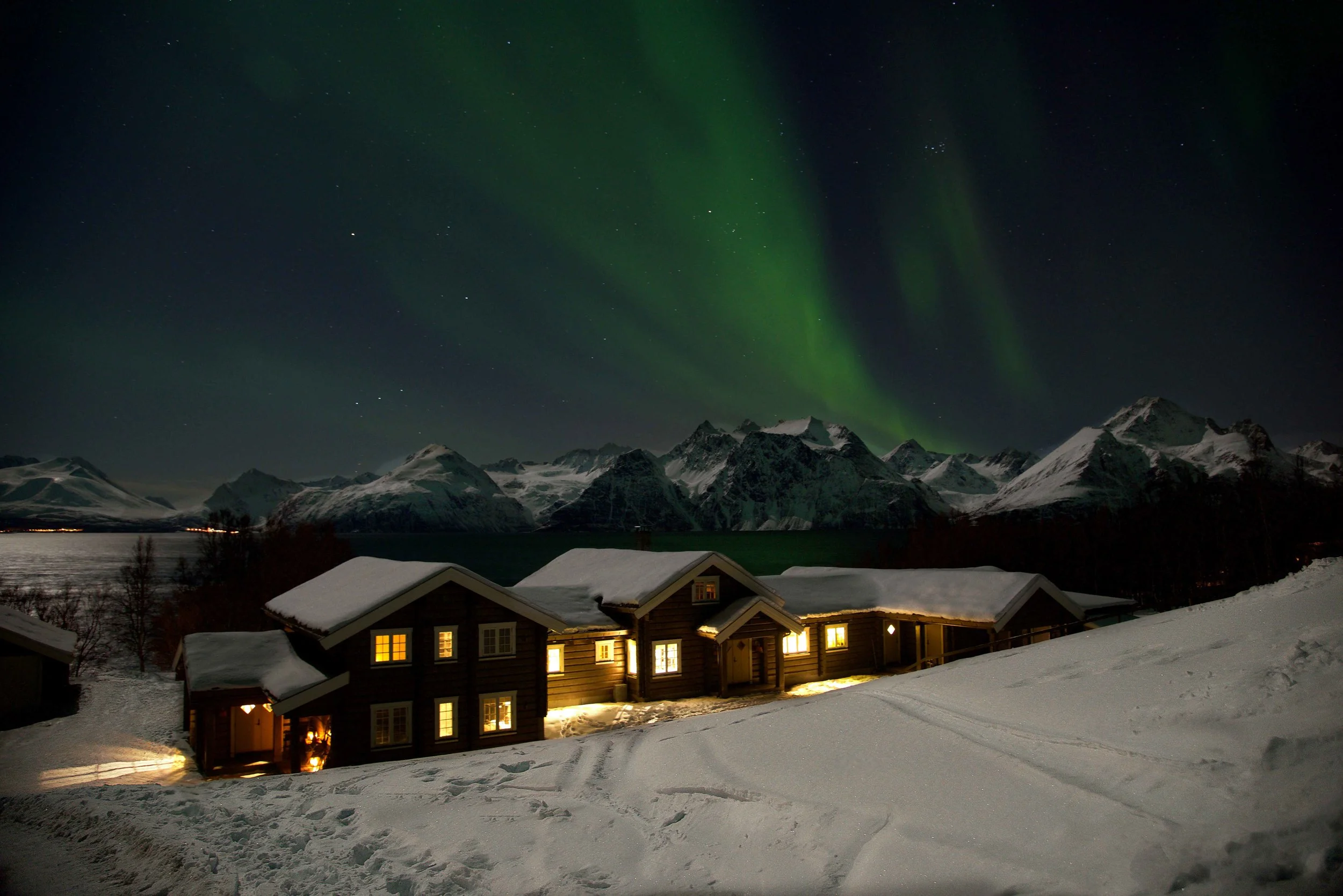 Lyngen Lodge, Arctic Circle, Norway. Image@thingstodot.com