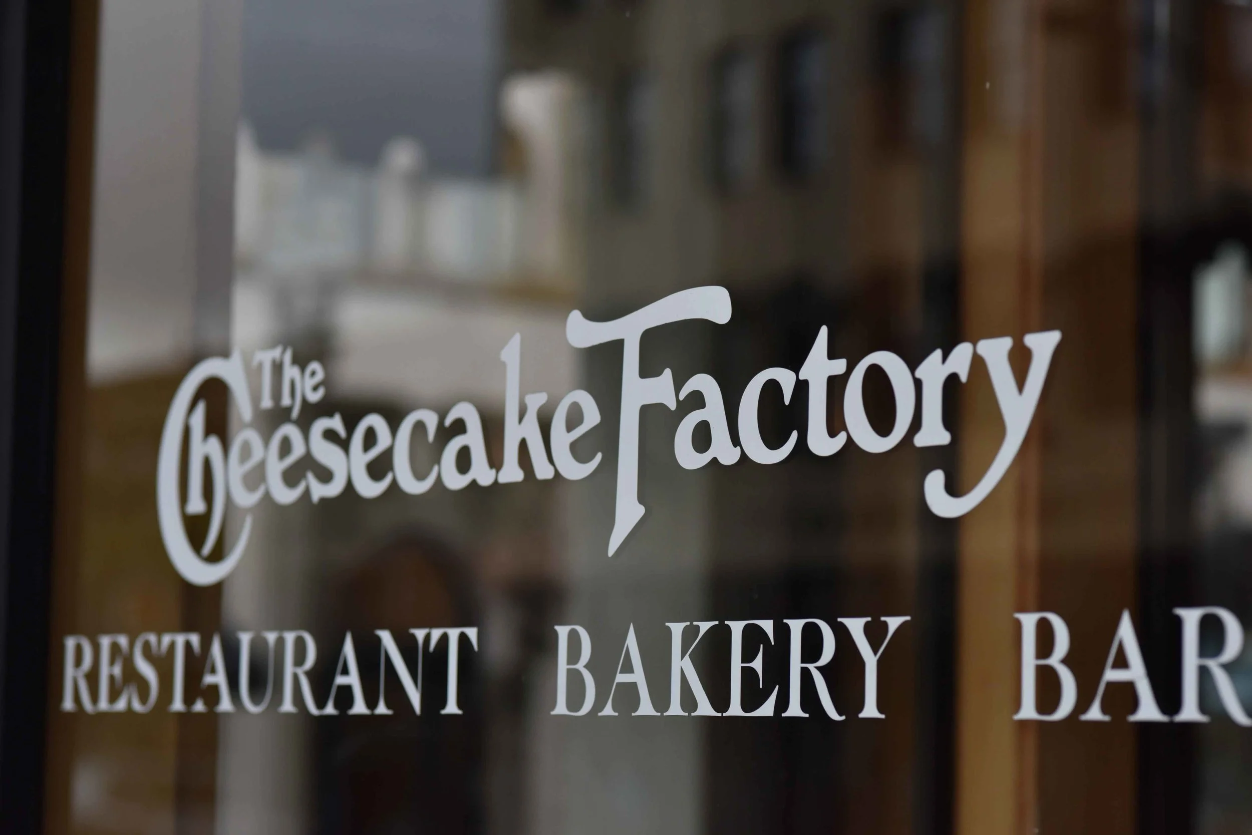 The Cheesecake Factory, Pasadena, Los Angeles. Image©thingstodot.com