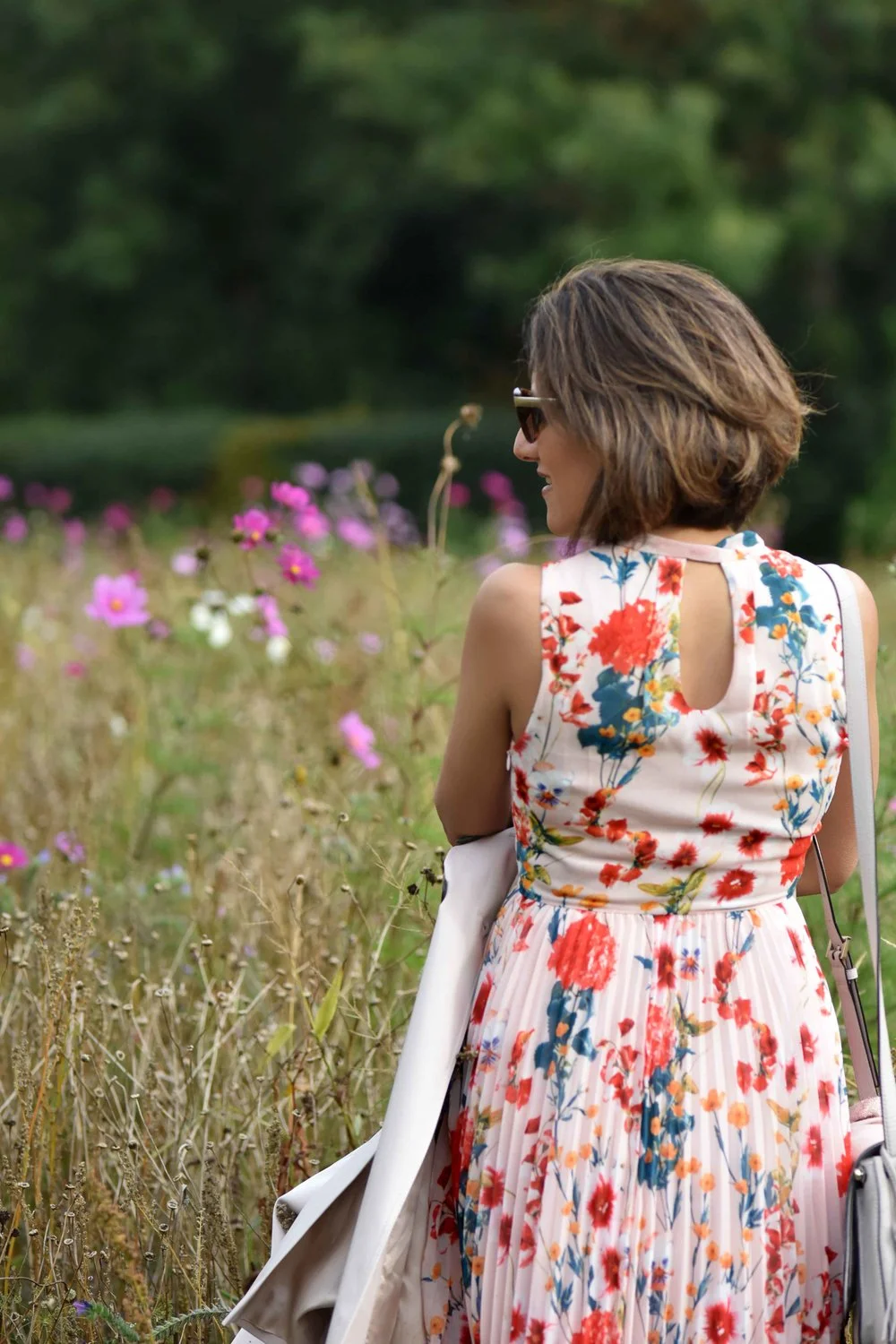 Karen Millen floral dress, cashmere scarf, Kate Spade bag. Photo: Nina Shaw. Image©thingstodot.com
