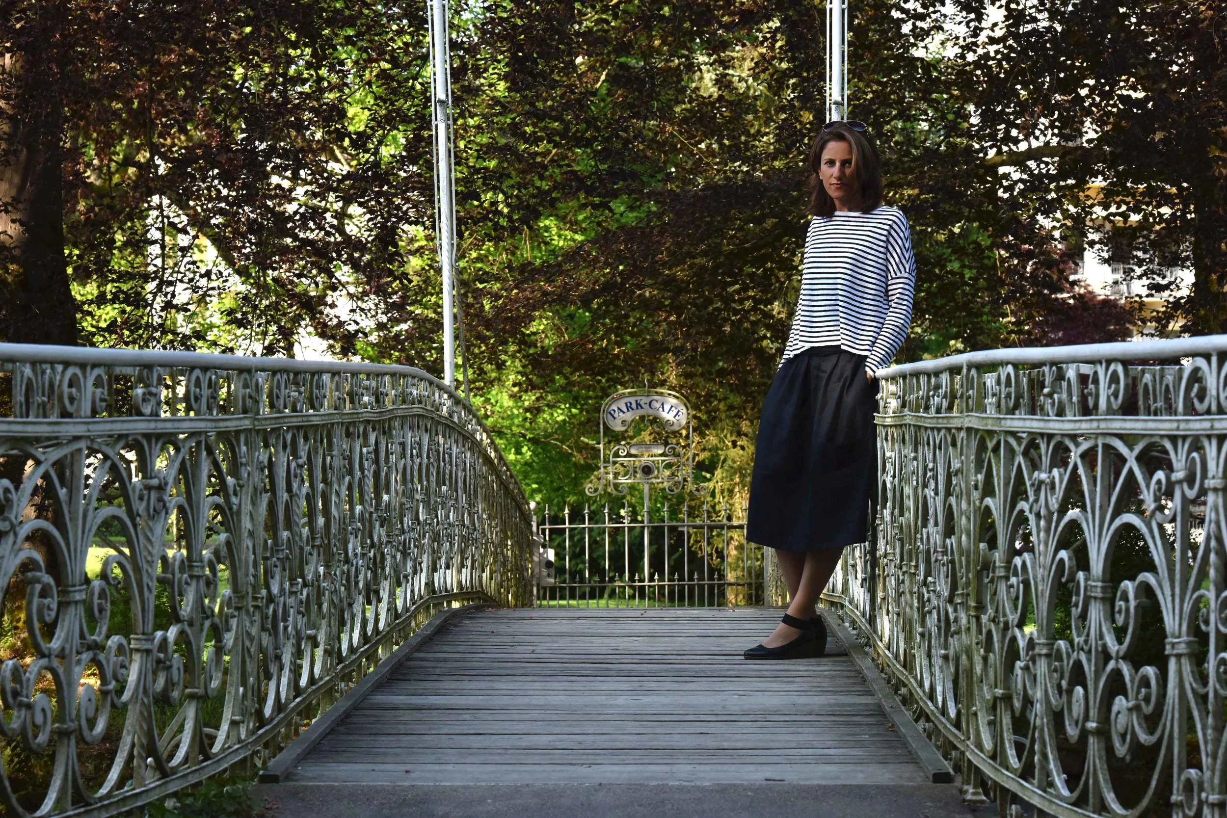 Eileen Fisher linen skirt, Eileen Fisher box-top, Baden Baden, Germany. Image©thingstodot.com