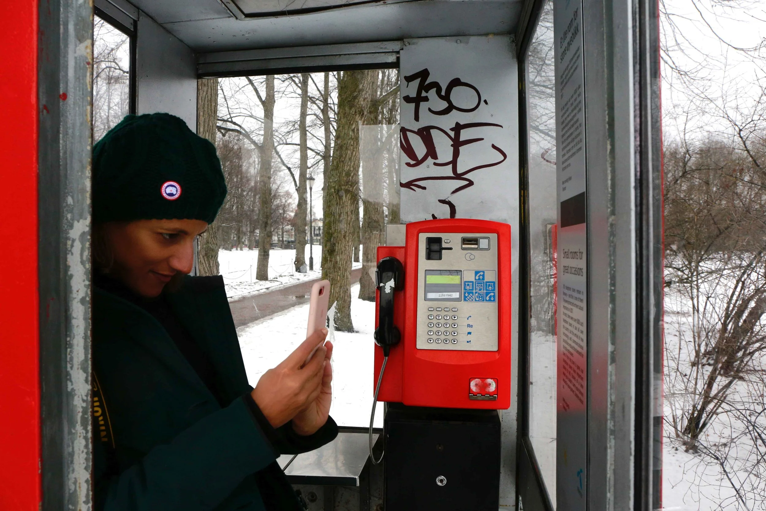 Red Telephone Booth, telefonkiosk, Vigeland Sculptor Park, Oslo, Norway. Photo: Oslo Photo Tour Image©thingstodot.com