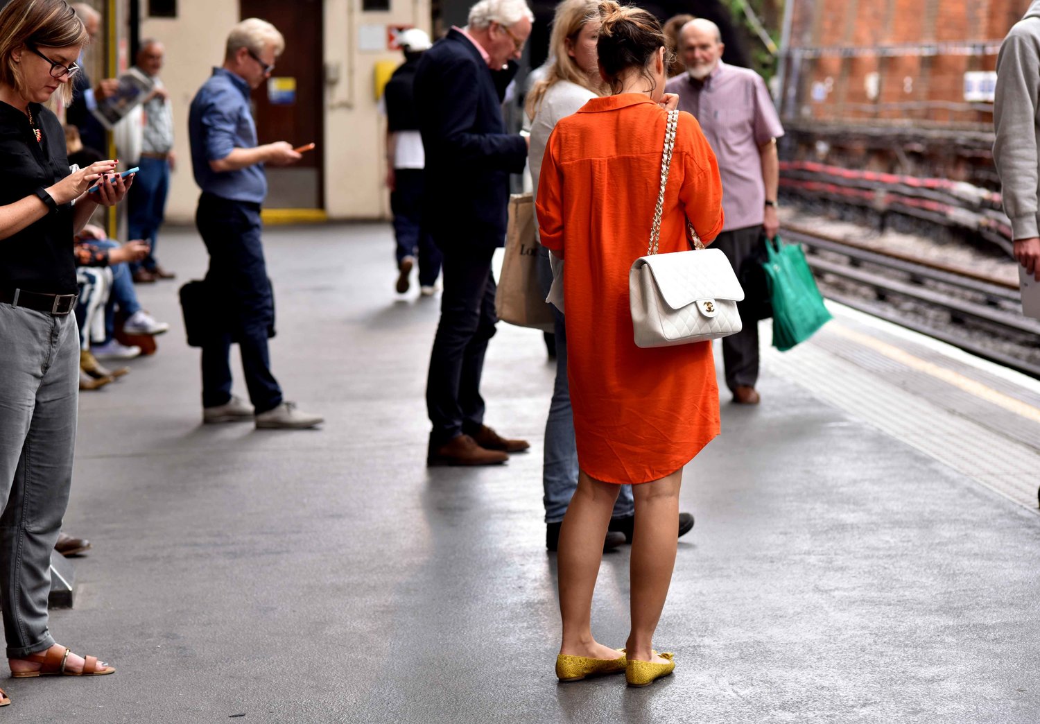 Chanel handbag, London Street Fashion, London, UK. Photo:Gunjan Virk. Image©thingstodot.com