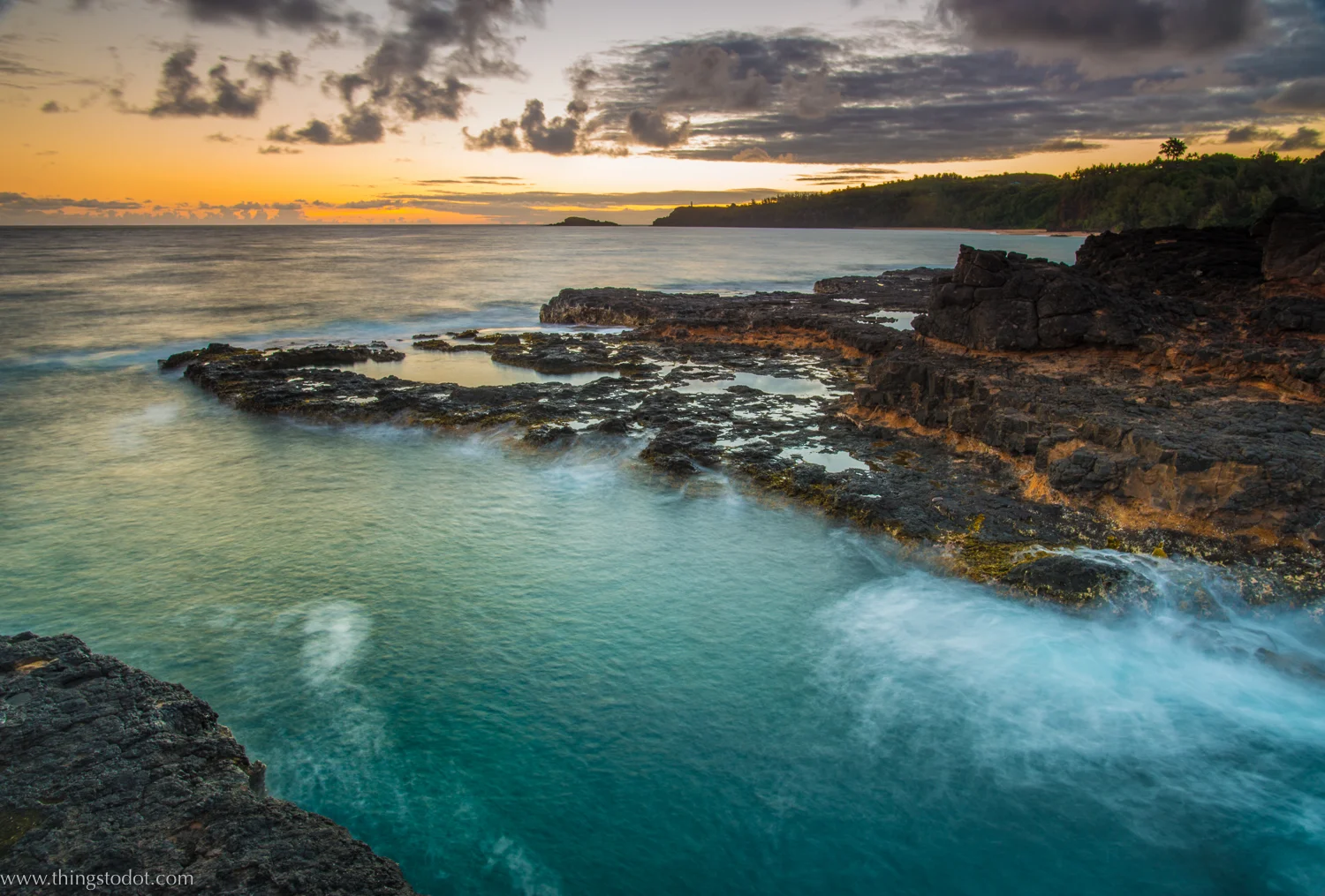 Sunrise, Secret Beach, Kalihiwai, Kauai, Hawaii, USA. Image©www.thingstodot.com