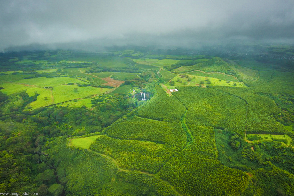 Wailua Falls, Kauai, Hawaii, aerial view, Jack Harter Doors Off Helicopter Tour. Image©www.thingstodot.com
