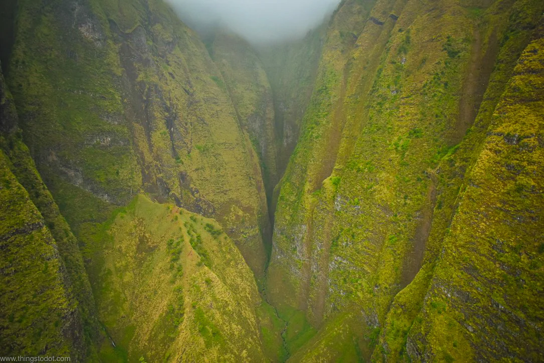 Olokele Canyon, Kauai, Hawaii, aerial view, Jack Harter Doors Off Helicopter Tour. Image©www.thingstodot.com