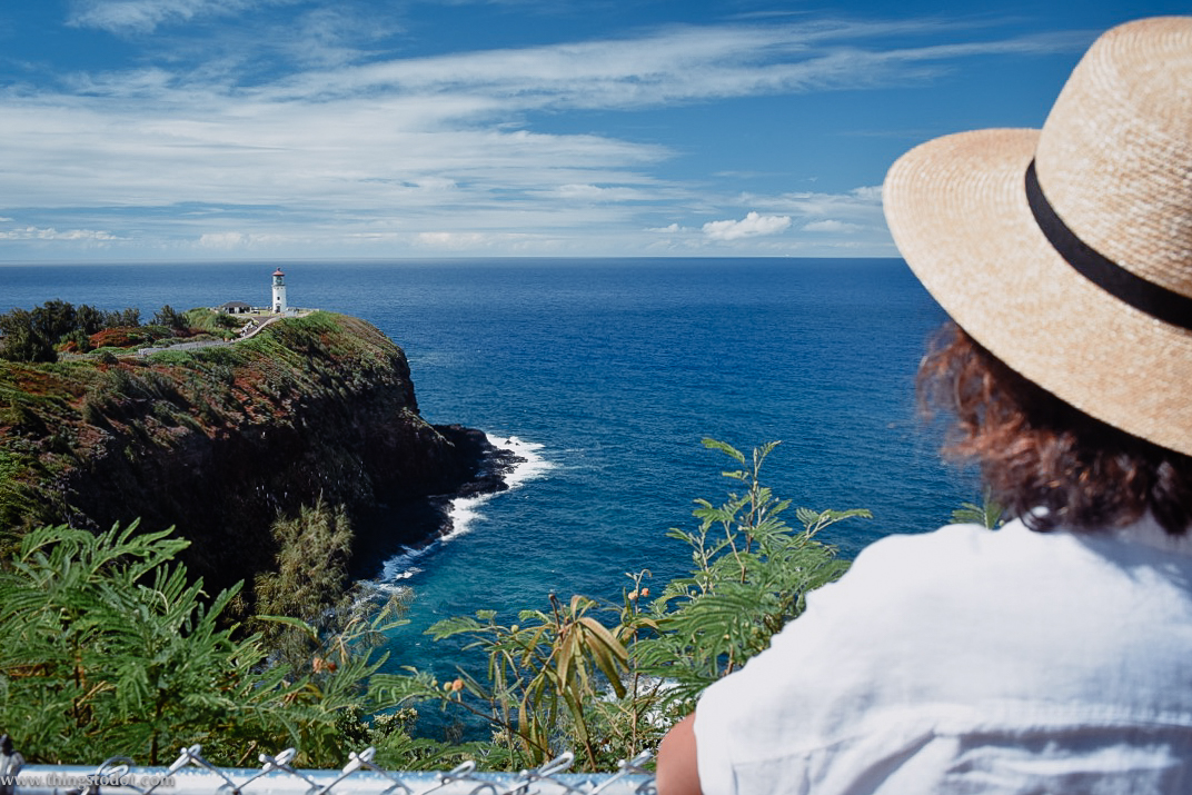 Kilauea Lighthouse, parking lot, Kilauea Point, Kauai, Hawaii. Image©www.thingstodot.com