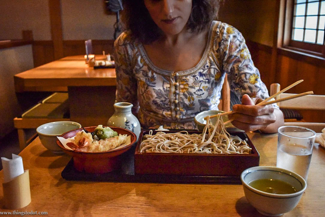 Tenseiro, tempura with cold soba noodles, Honke Owariya, soba restaurant, Kyoto, Japan. Image©www.thingstodot.com