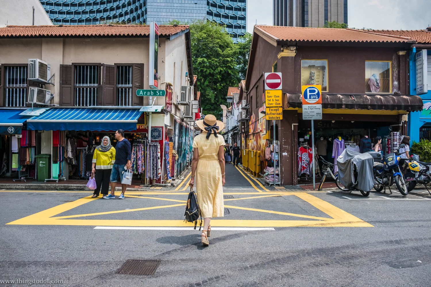 Arab street, Singapore. Photo: Aik Beng Chia. Image©www.thingstodot.com.