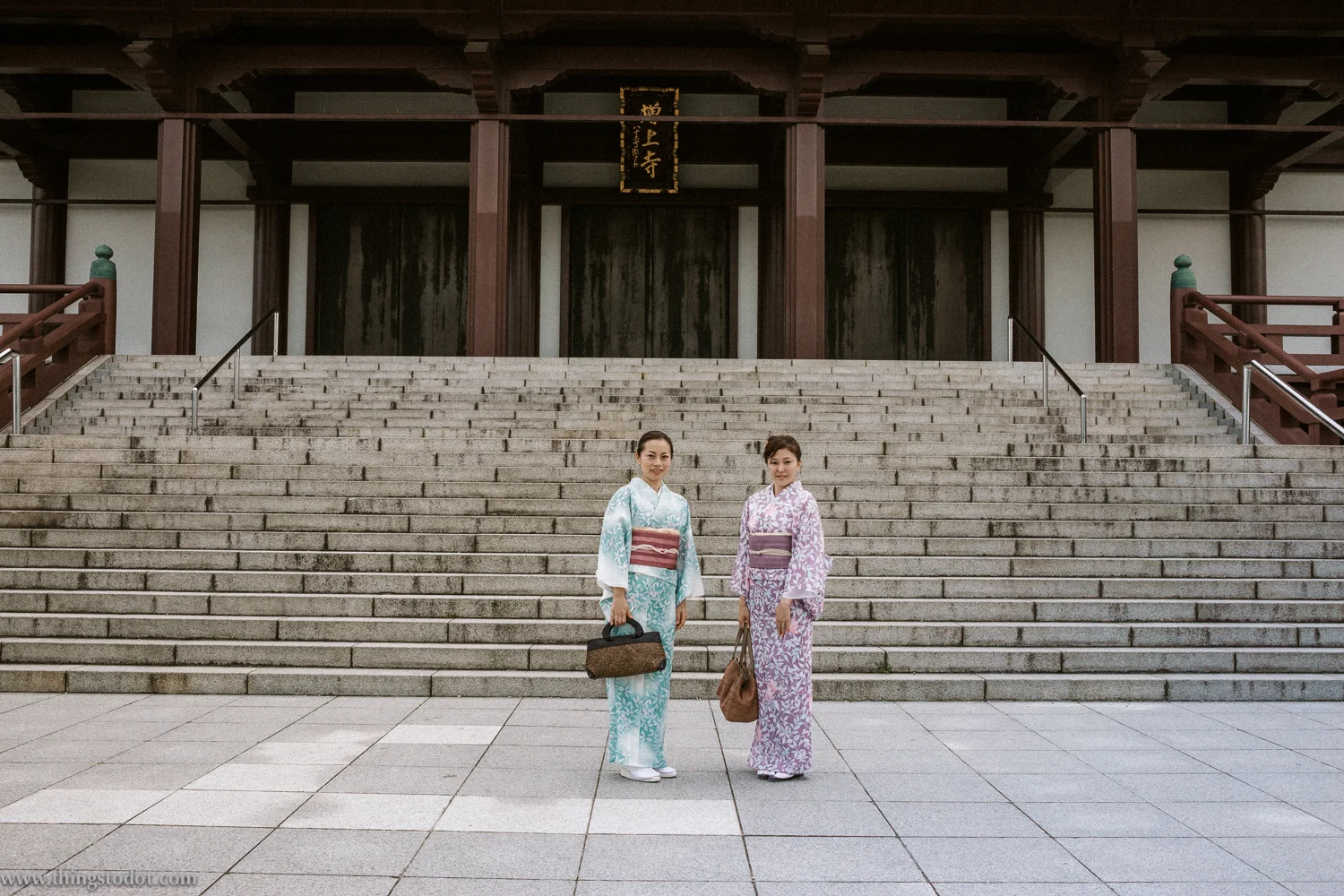 Zozo-ji temple, Daimon, Tokyo. Image©www.thingstodot.com.