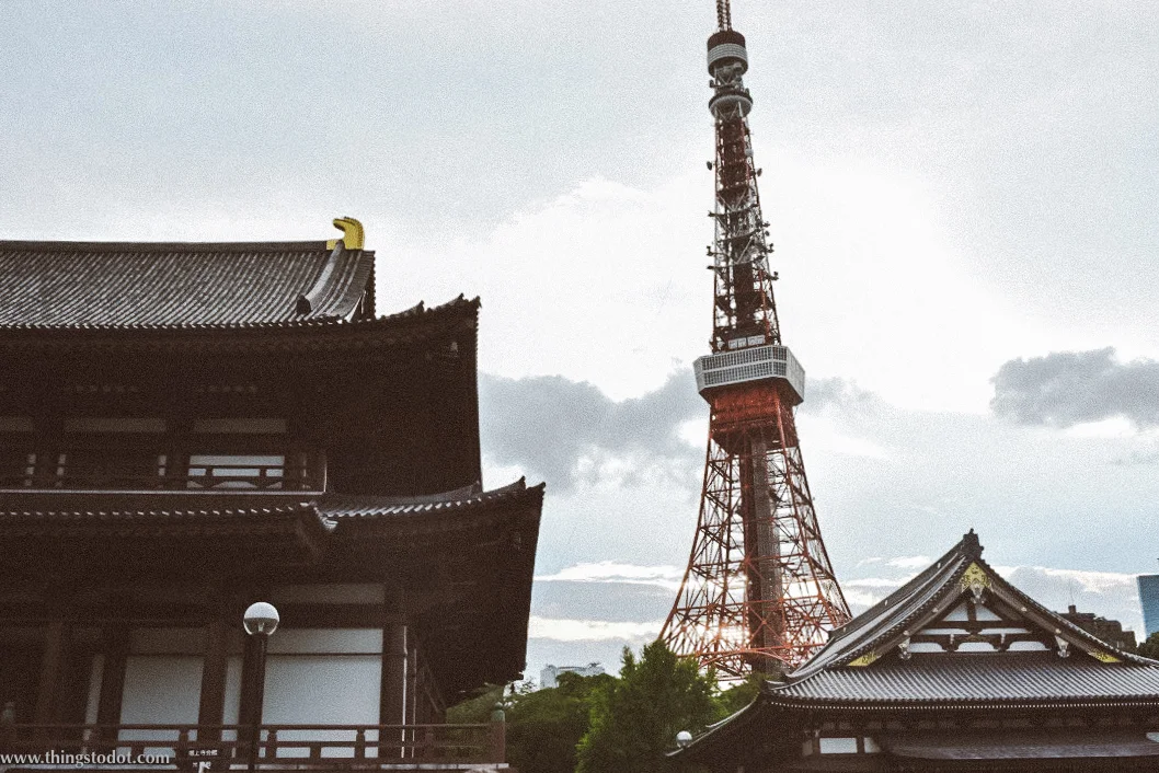 Tokyo Tower, Zozo-ji temple, Daimon, Tokyo. Image©www.thingstodot.com.
