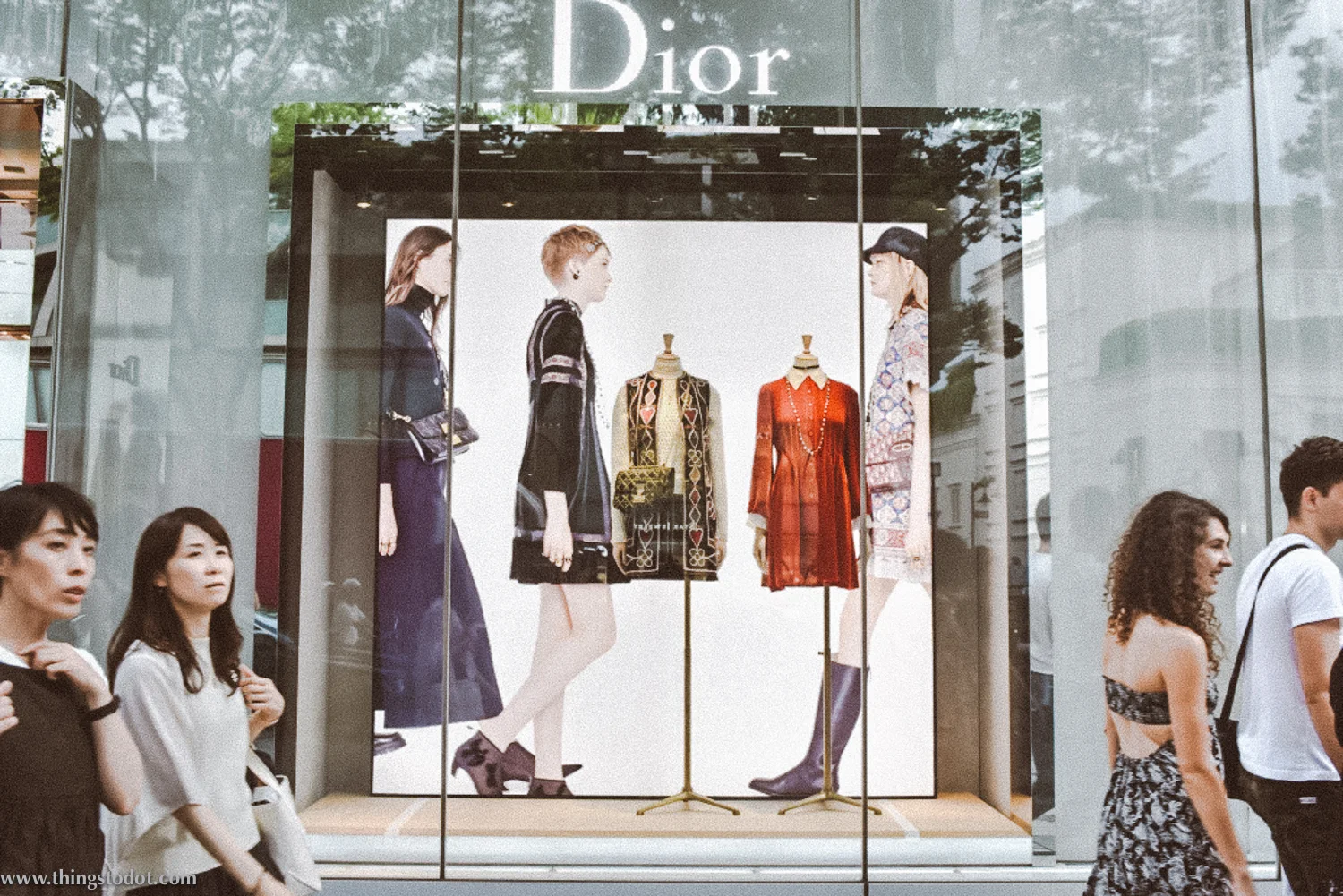 Omotesando, Harajuku, Tokyo, Japan. Image©www.thingstodot.com.