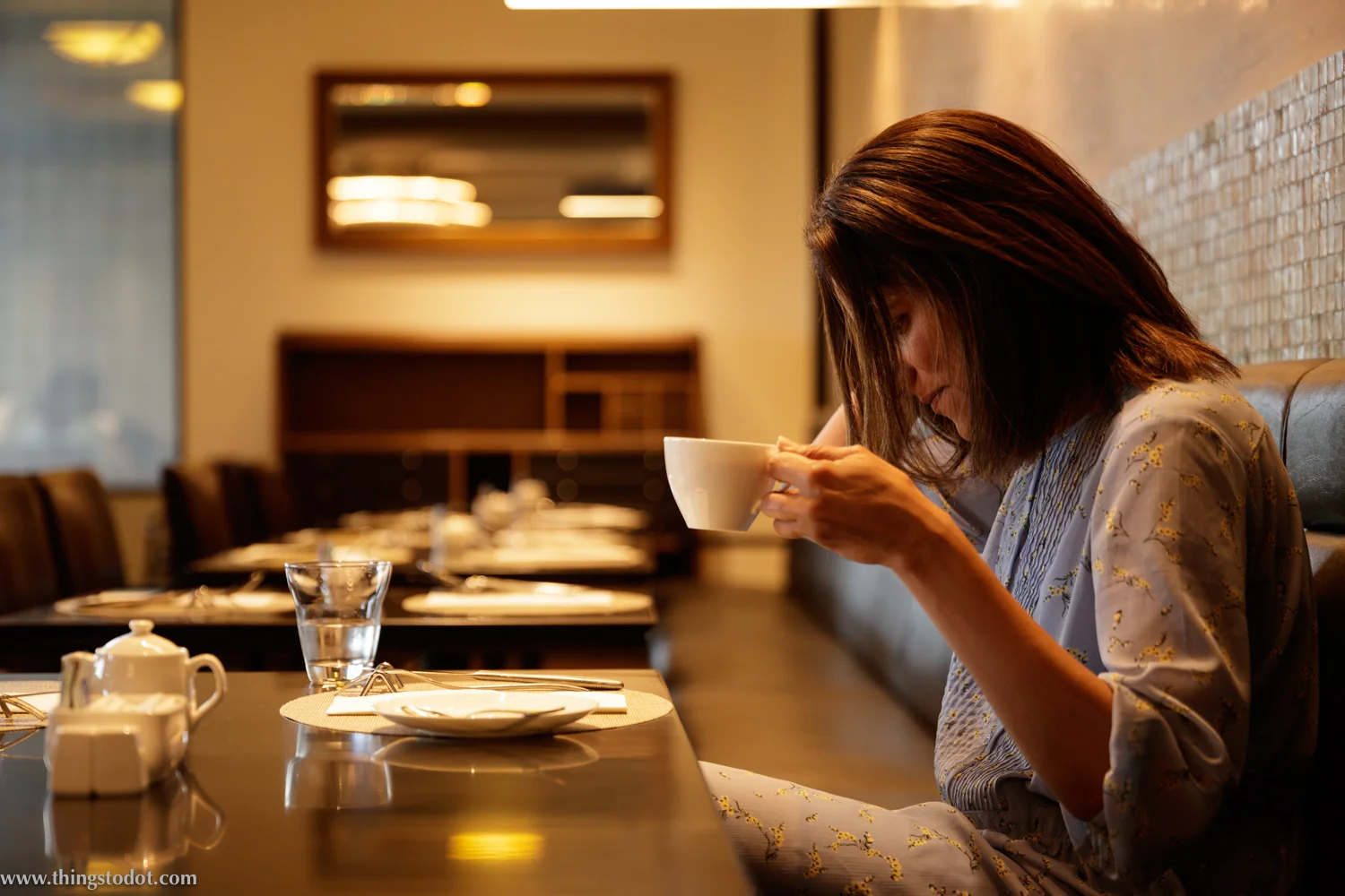 Cafe Couvert, Imperial Hotel, Osaka, Japan. Photo: Kosuke Arakawa. Image©www.thingstodot.com.