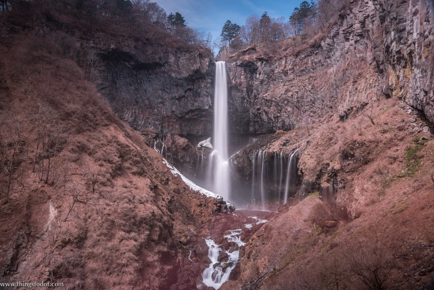 Kegon Falls, Nikko, Japan. Image©www.thingstodot.com. Photo: Yuga Kurita.