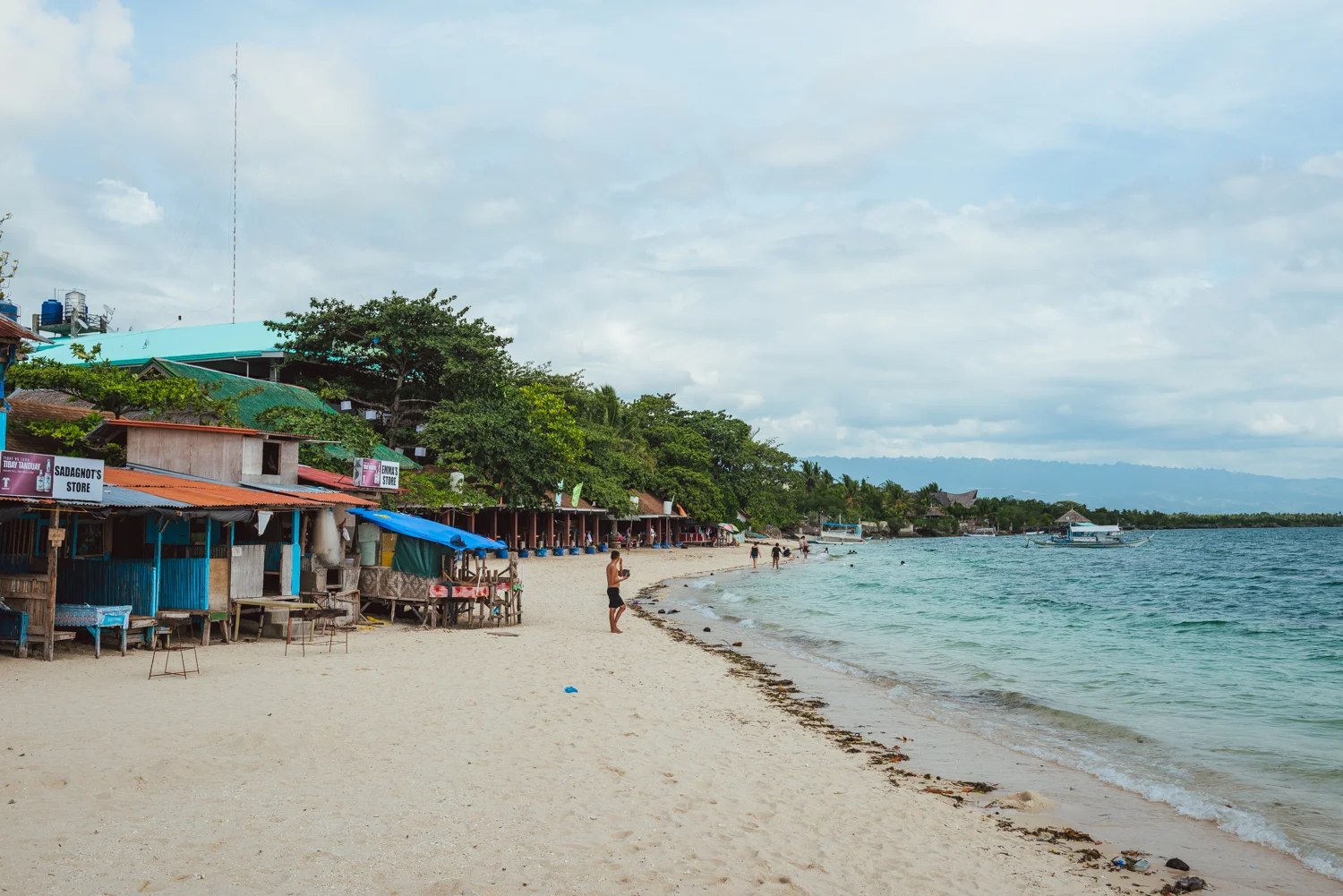 White Beach, Moalboal, Philippines. Photo: Brad Chilby (https://chilby.com.au/). Photo©www.thingstodot.com.