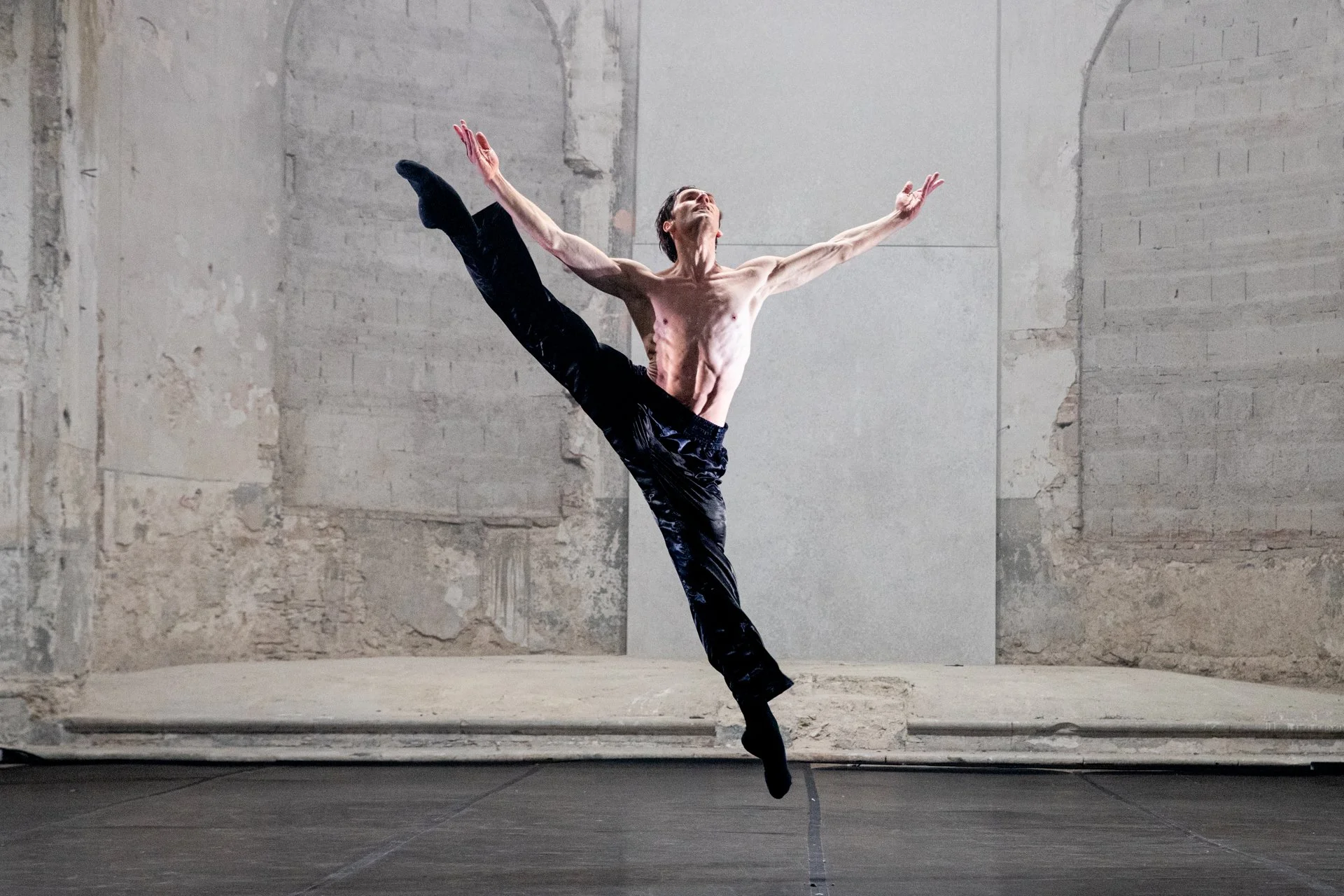 Friedemann Vogel brings his award-winning solo “Soul Threads” back to Italy 