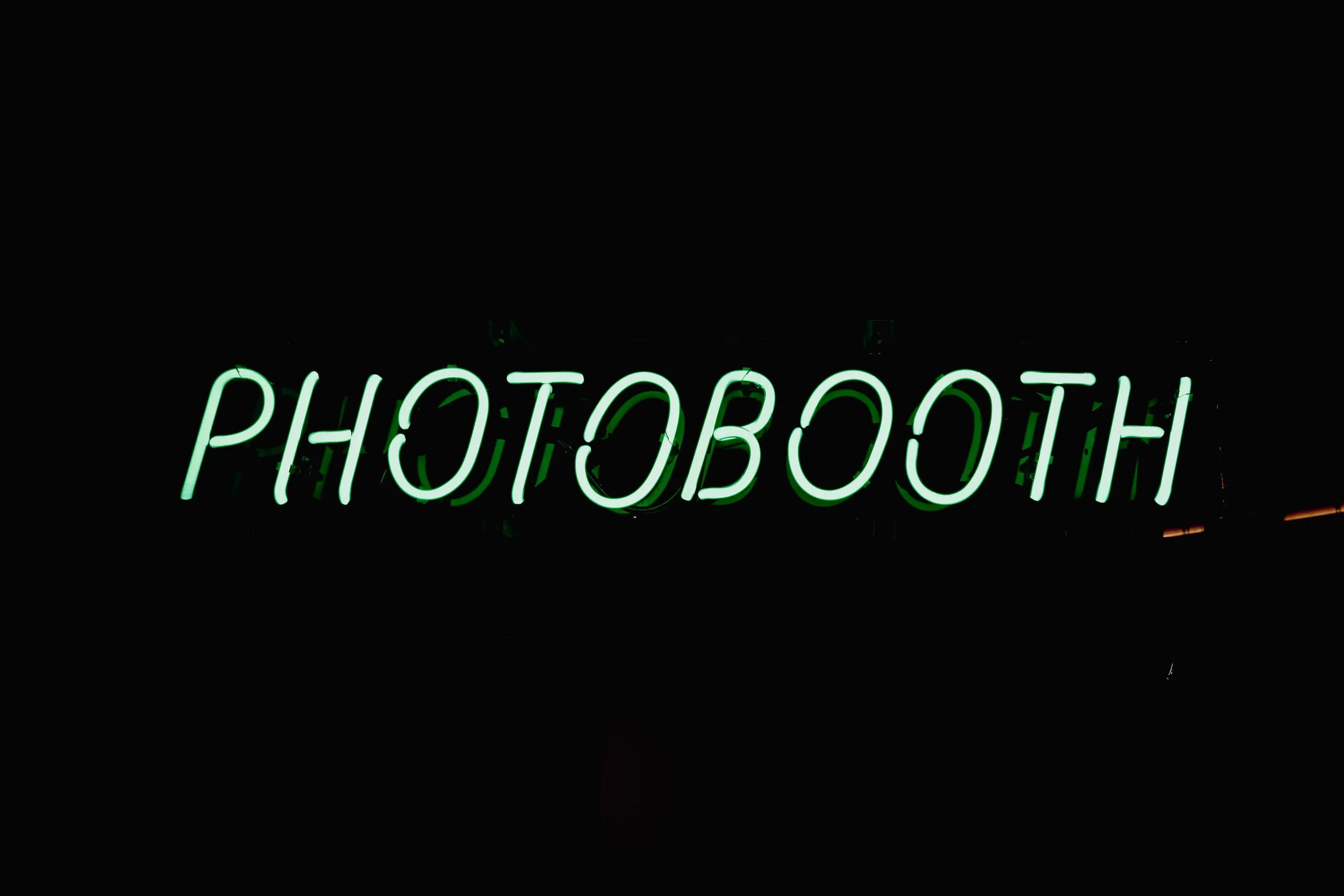 Everything You Need to Know About a 360 Video Photo Booth Rental