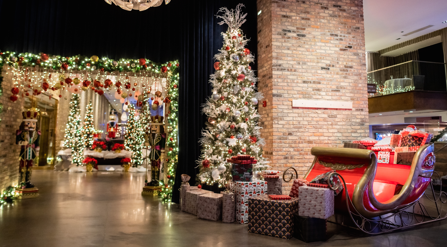 Holiday Decor & Prop Rental - Christmas Decorating Service ...