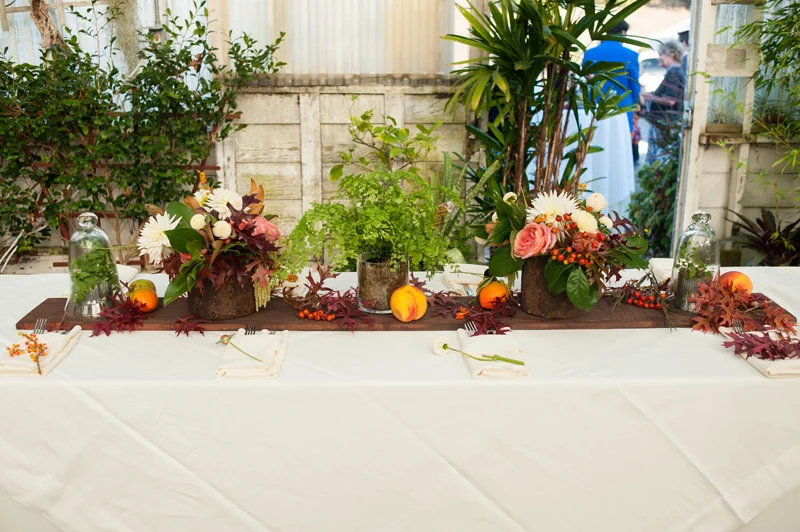 Wedding table arraignment
