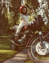 courtney olive member Fascinated with motorcycles from a young age, Courtney is making up for lost time. After all, motorcycling can buy time — time to eliminate distraction, focus on the senses, and enjoy solitude, or, make new friends, discover diversions, and of course take the road less traveled. Um, ok. Anyway, the road less traveled was definitely responsible for leading Courtney, born a Hoosier and raised a Tarheel, to Oregon. After learning the law in Eugene, Courtney made his way to Portland where he settled down with a supportive spouse and a sweet little son and daughter. His first motorcycle was an ’81 CB750 Super Sport, which he got in trade for a beer. He’s a self-described “Kevin Cameron of Chemical Cures” and his stable of bikes reflects a scrounger lifestyle and fondness for time capsules; current bikes include a Street Triple R, GPz550 (first year), ’69 AS2C, ‘73 RD350, ‘86 VF500F (is this getting weird yet?), and an ‘82 RM250 “RMotard.” A sucker for a good story, Courtney moonlights as a moto-journalist. Watch out for S.C.M.O.D.S.