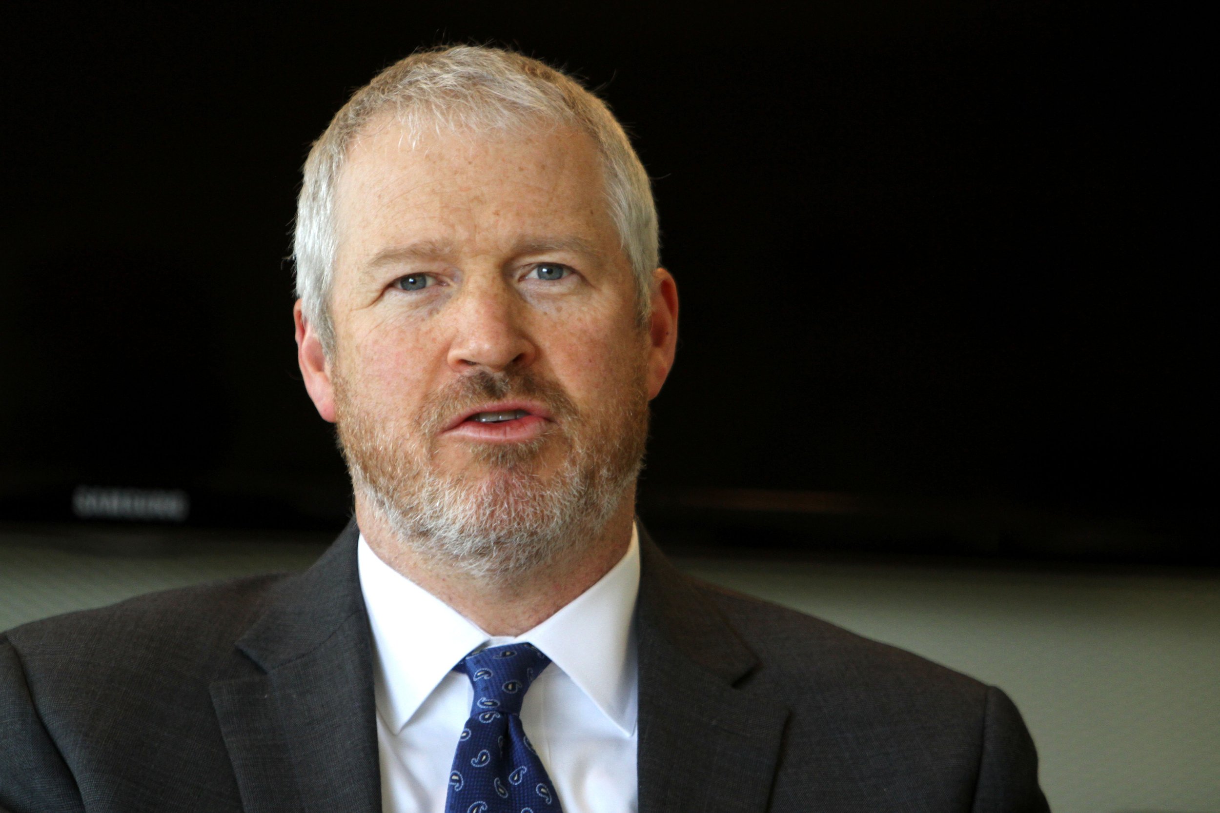 Turning the City Upside Down Golden Repair dinner no. 5 included a fireside chat with former Seattle mayor Mike Mcginn about solving our transportation woes.