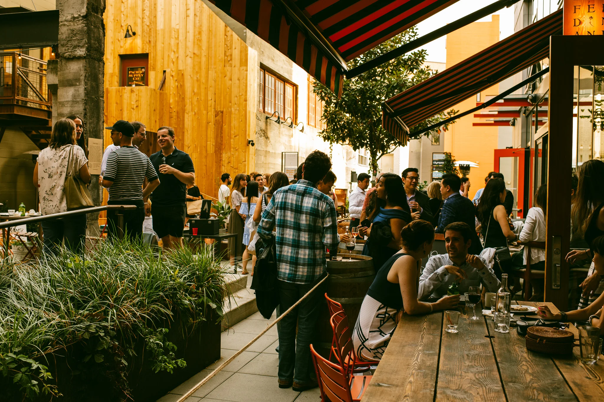chophouse_courtyard_BLI_0251.jpg