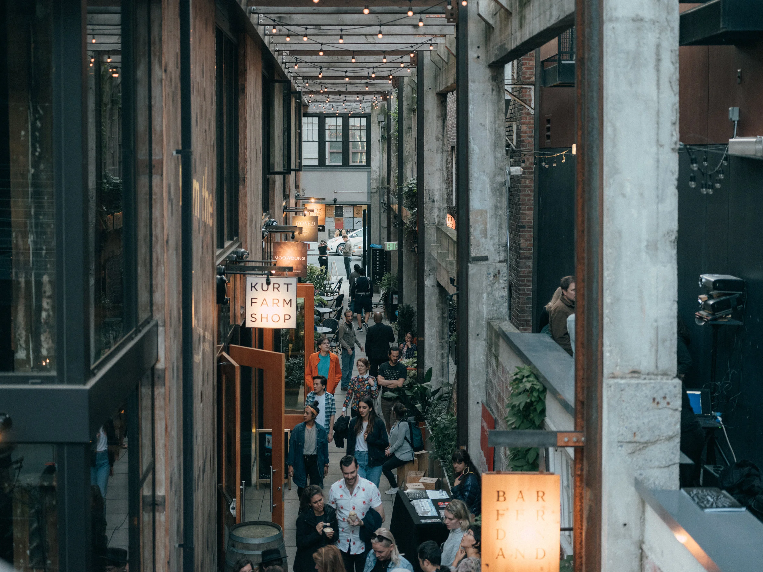 CHOPHOUSEROW_GILLETT_COURTYARD-8472.jpg