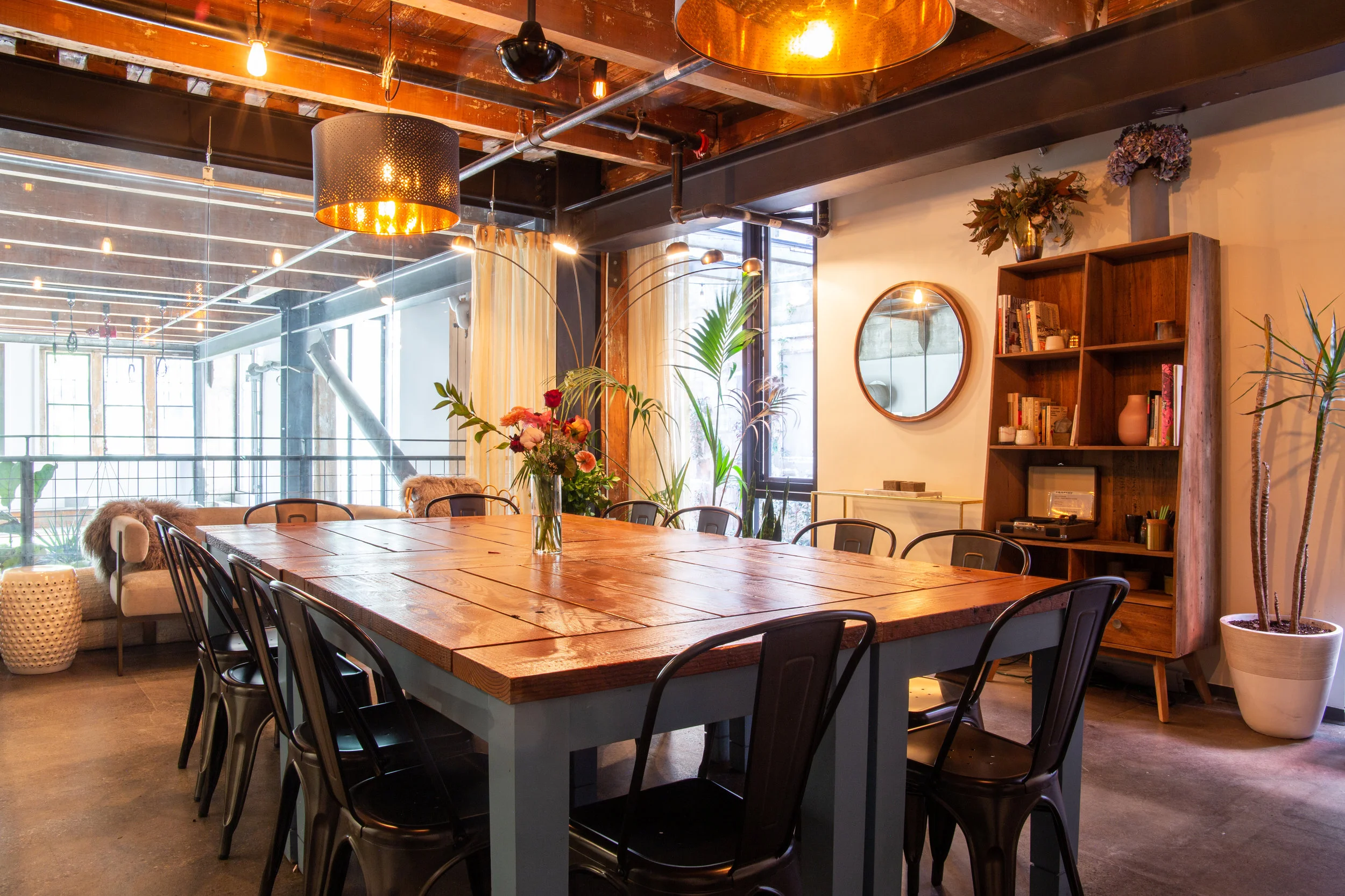Mezzanine Room_Lucas Holter_05-19-001.jpg