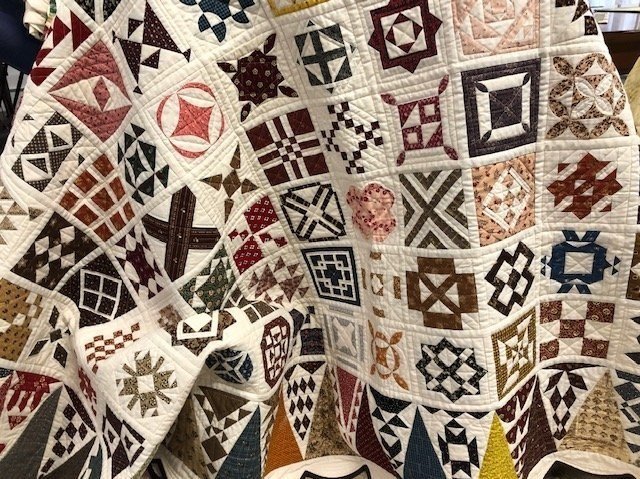 QUILT EXHIBITS