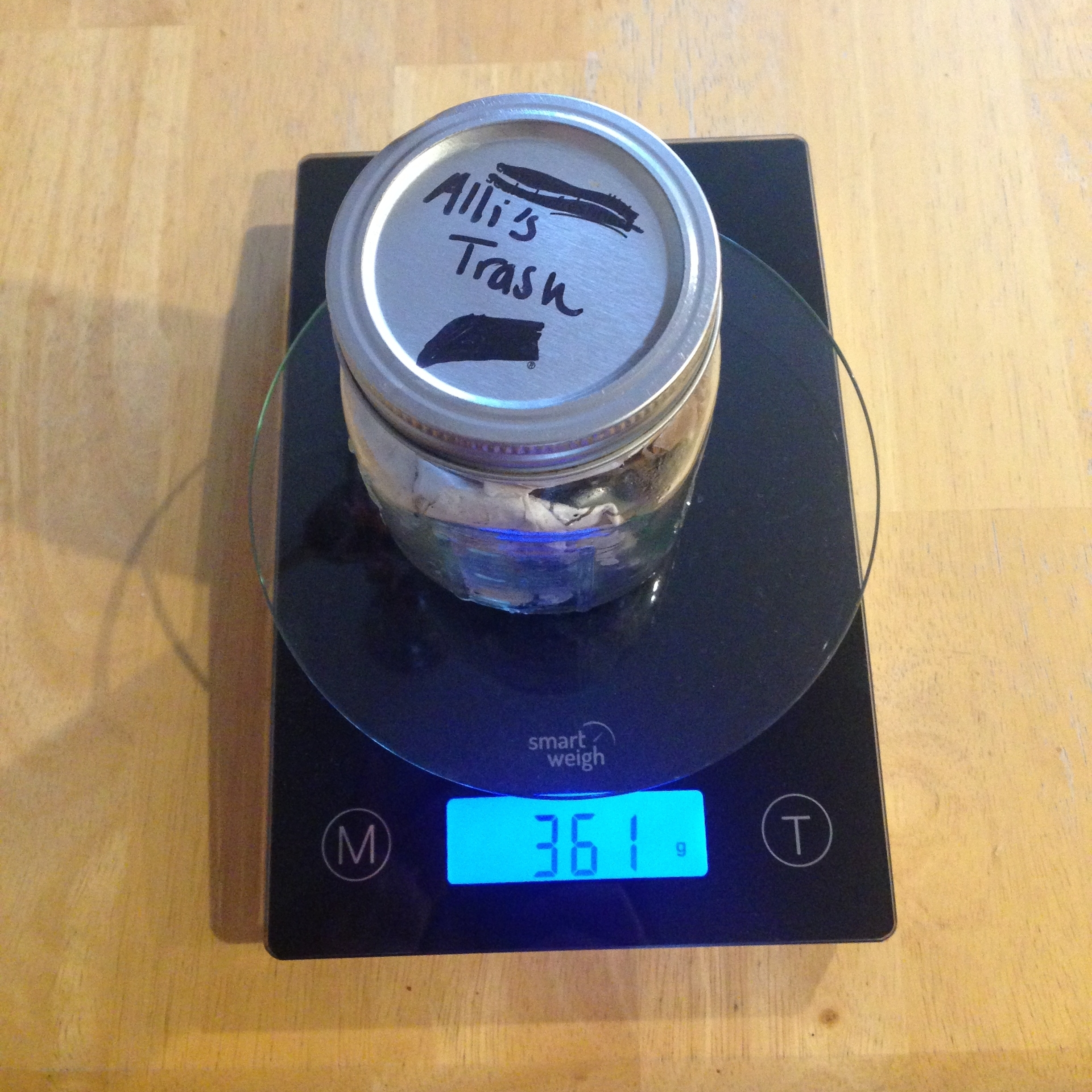 My full mason jar of trash weighing 361g