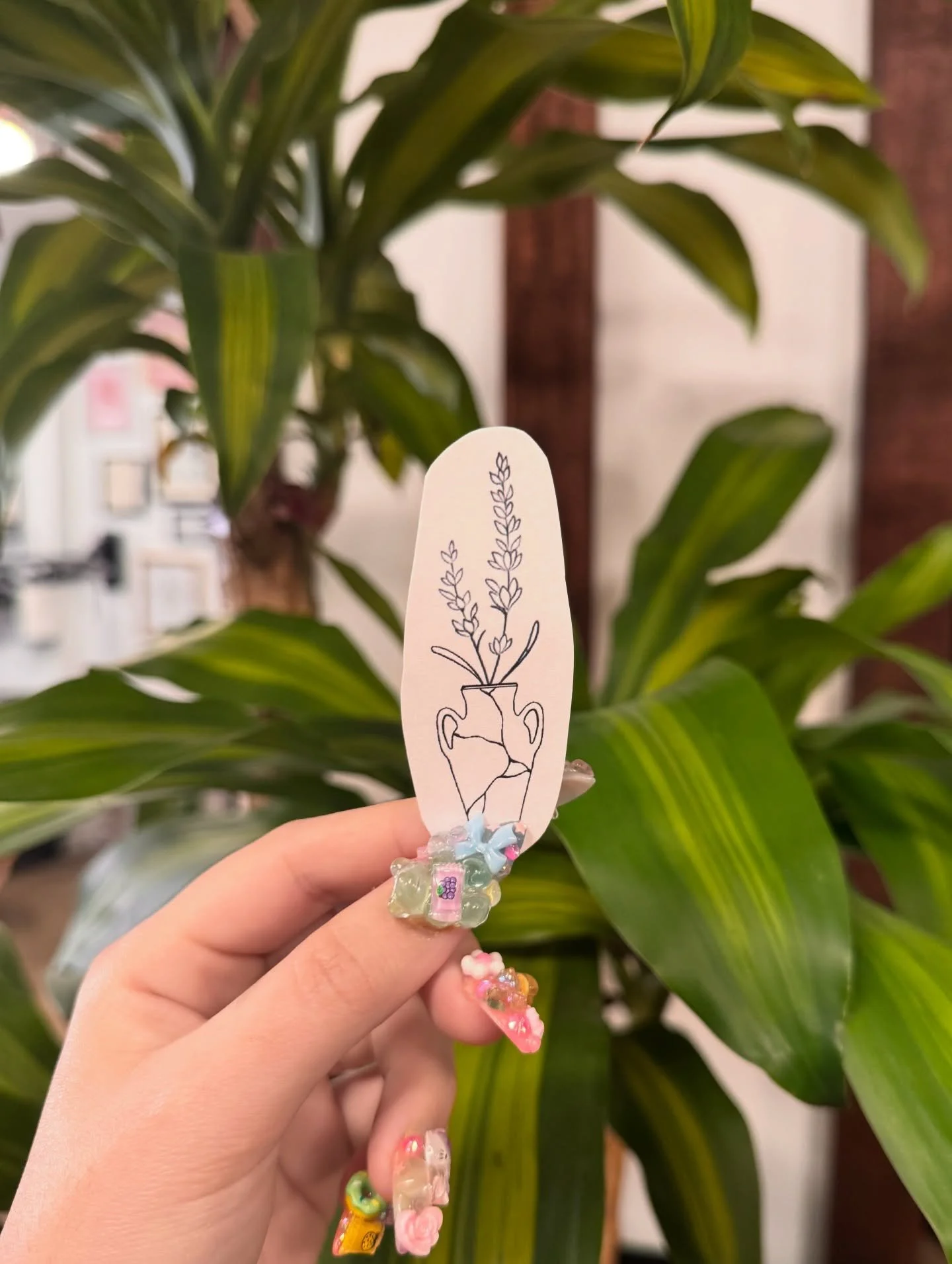 This fineline vase and lavender tattoo is one of two tattoos I did for @abby.hoey 💕 It was a pleasure working with her and collaborating to create this beautiful, delicate piece. 

You can check the second (and extremely heartfelt) tattoo I did for 