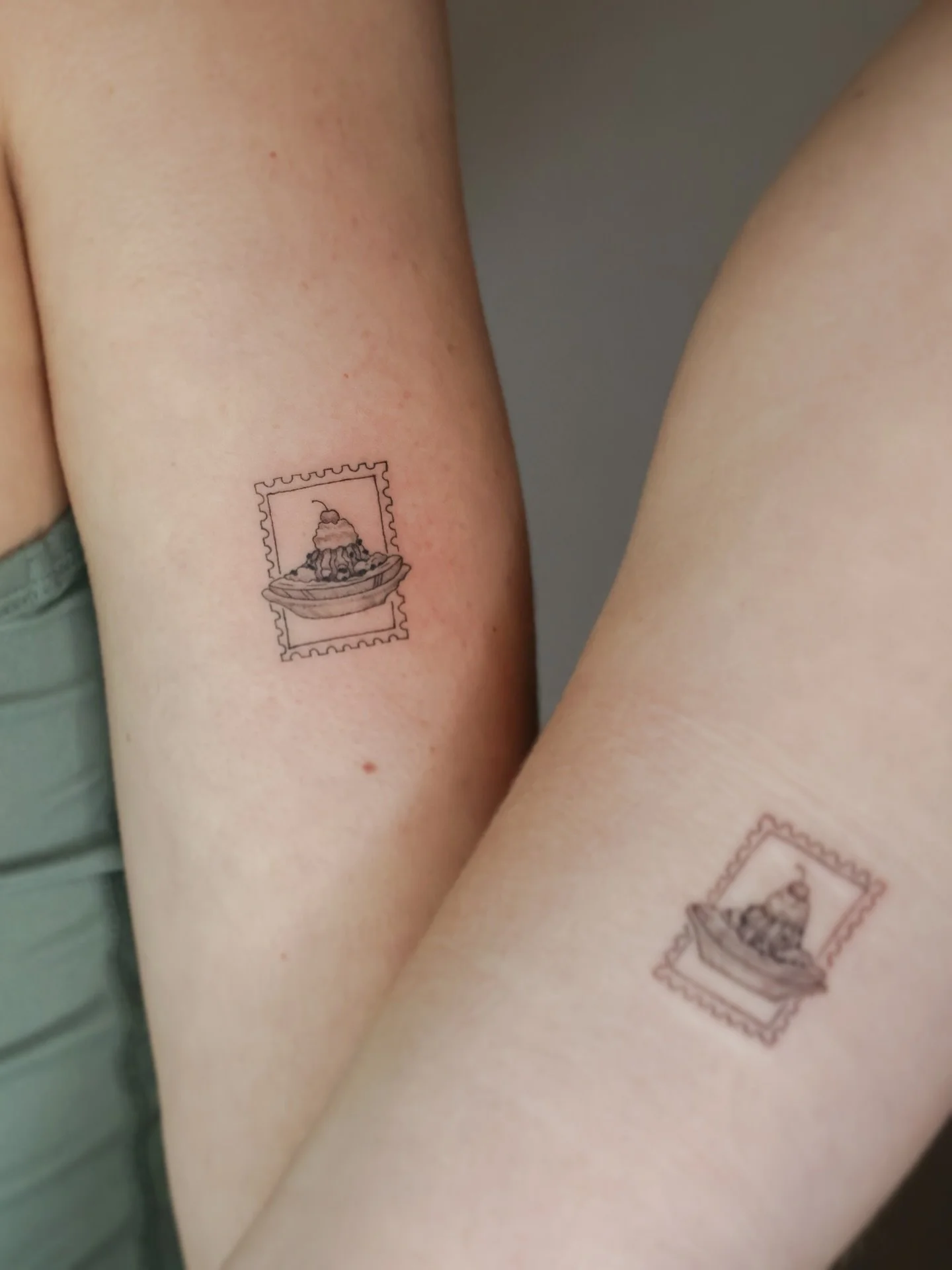 Sweet Childhood Memories 🍦🍨 Matching Banana Split Sundaes for two sisters 💕

Done at @nicetattooparlor 

#finelinetattoo #fineline #microrealism #nyctattooartist #daintytattoo