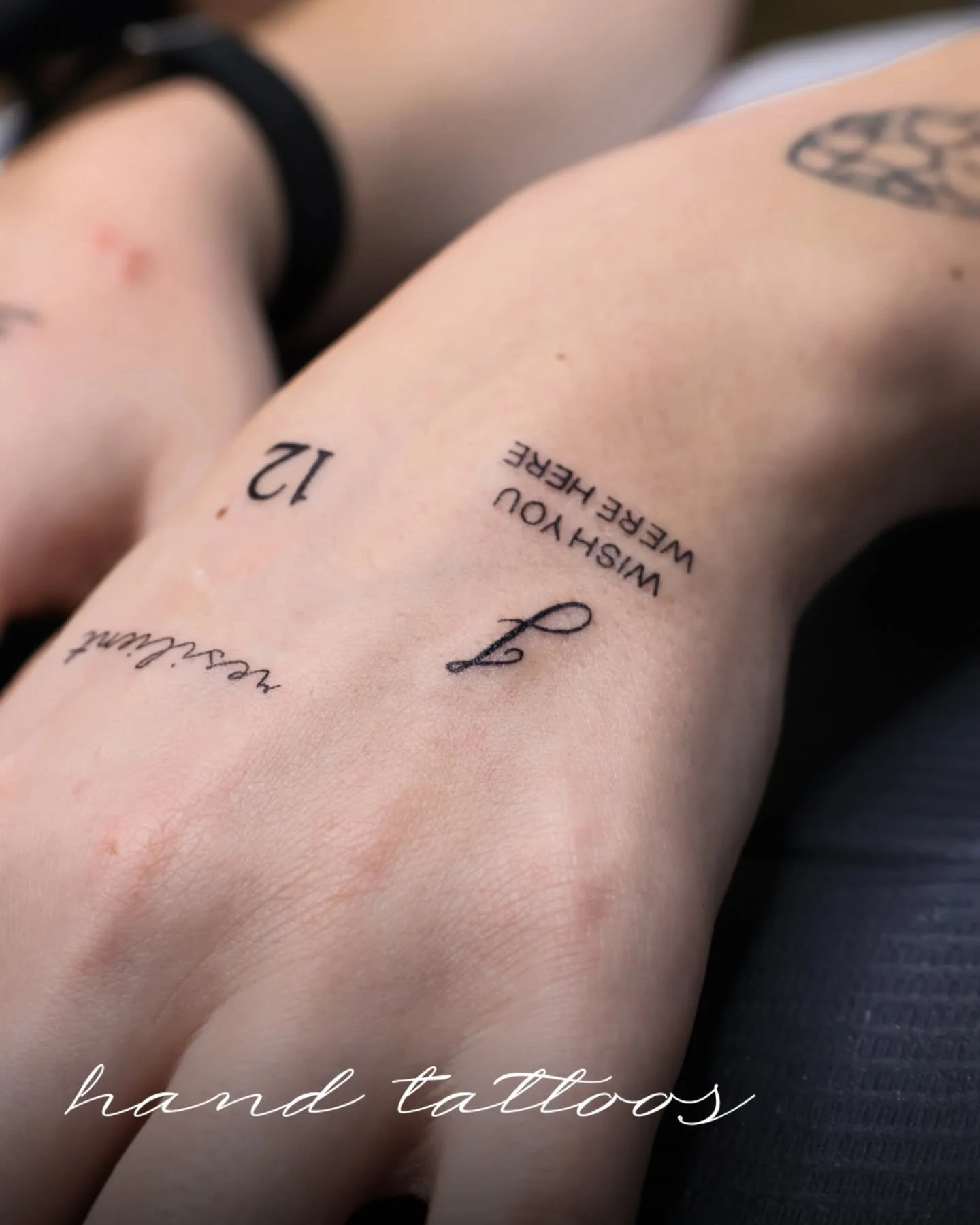 You bring the story. I bring the precision.
Your vision. My detail. Perfect match 🤍
.
.
.

#handtattoo #delicatetattoo #finelinetattoo #handtattoosofinstagram #fingerstattoo