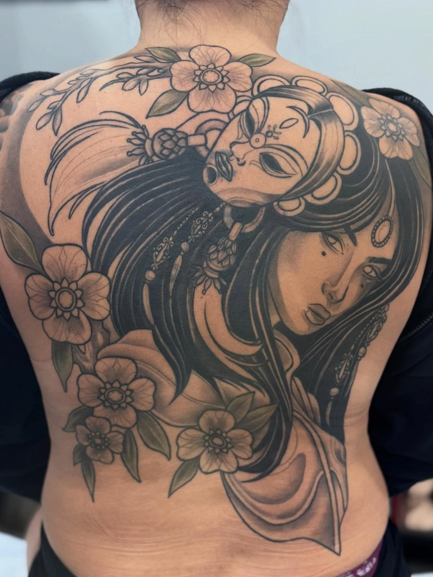 Healed &amp; settled pic of the progress we&rsquo;ve made on this huge cover up! Still have a ways to go on this project, but I&rsquo;m so happy with how far we&rsquo;ve come. Cindy has been so committed &amp; sits like a champion. Swipe to see what&