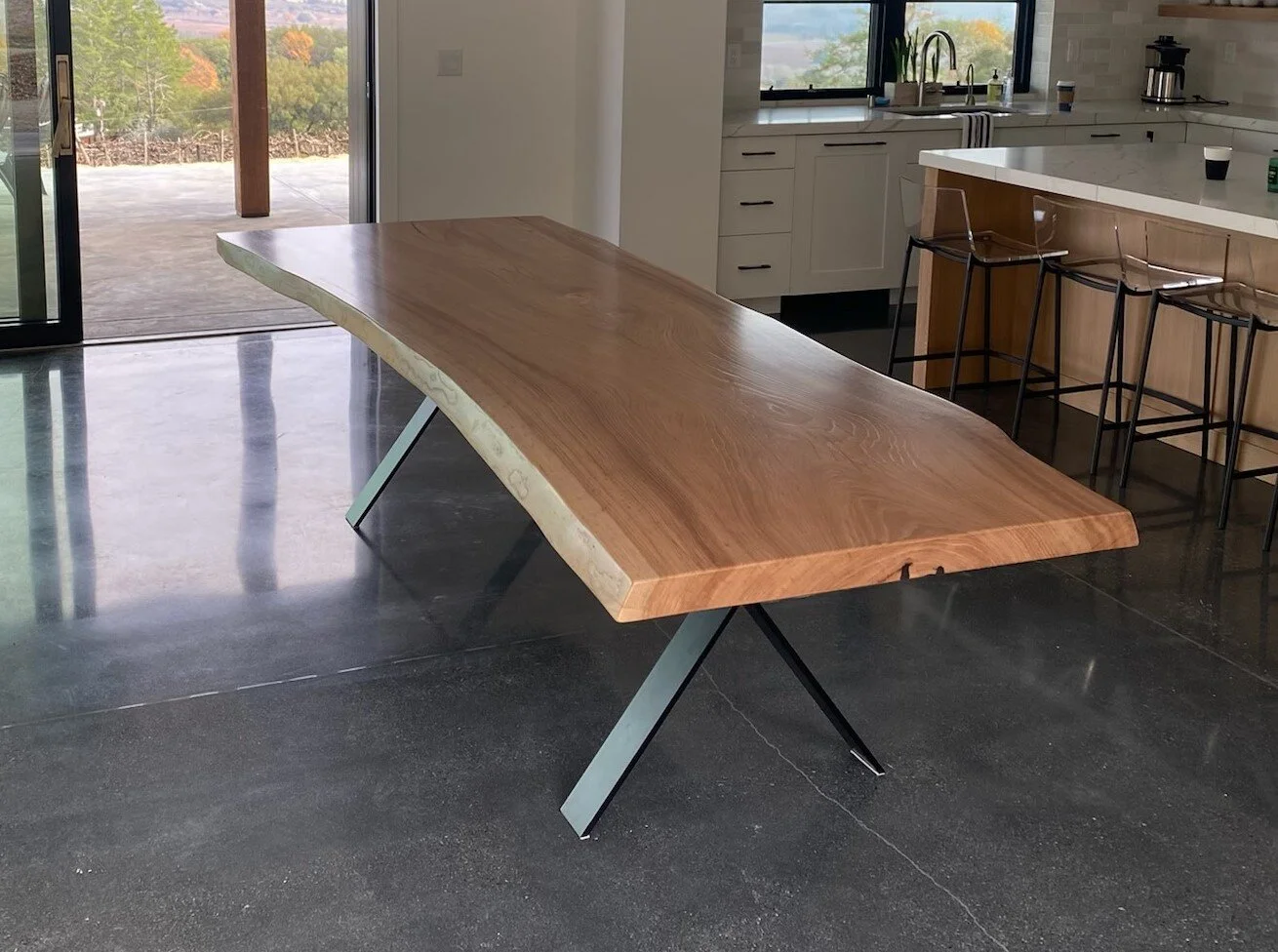 Elm Table