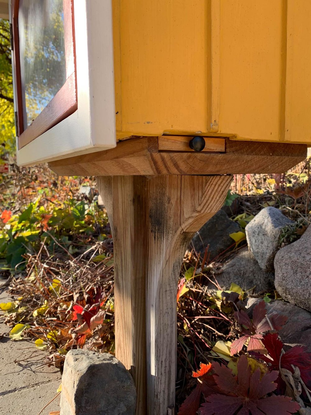 Check out that tiny drawer hiding place! (Copy)