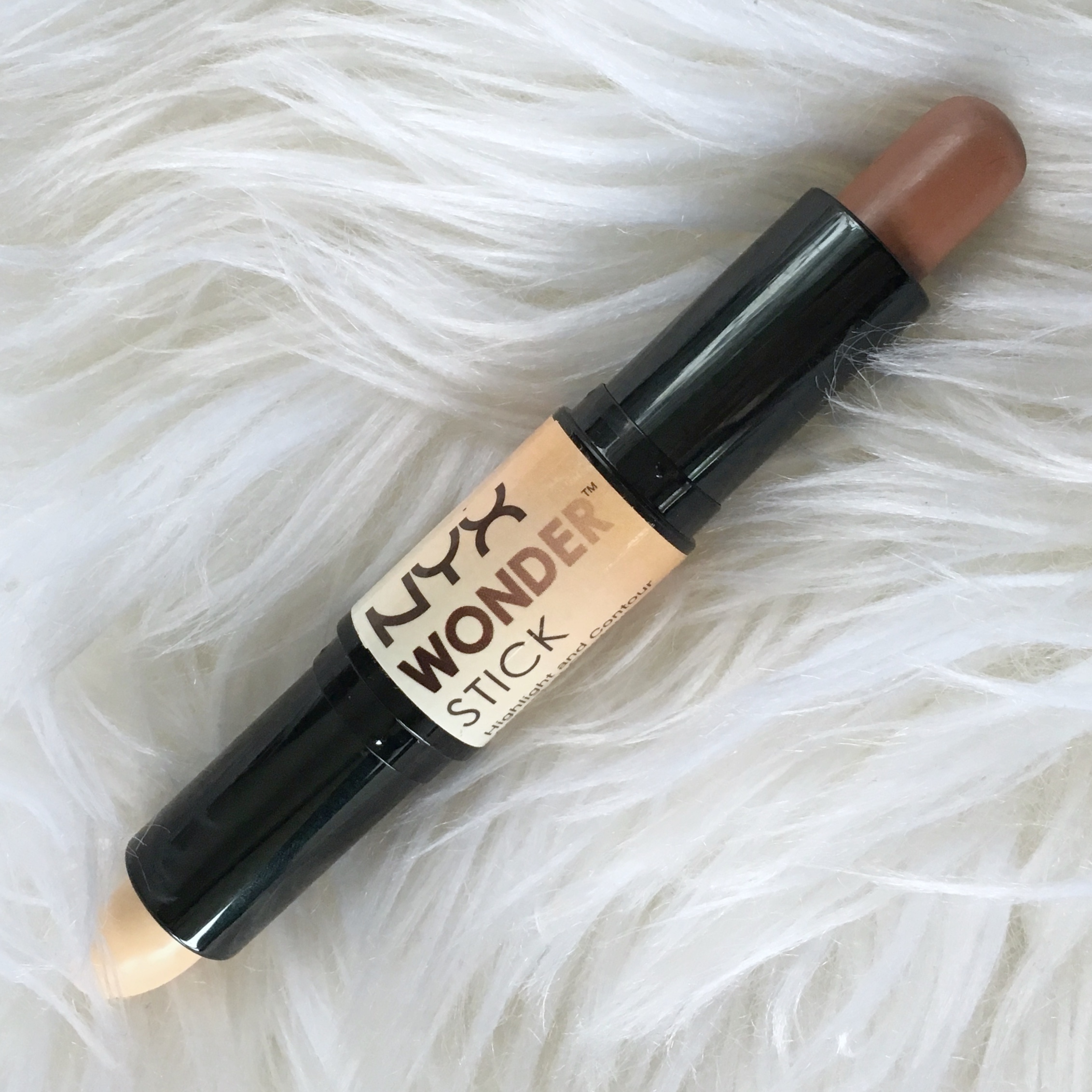 NYX Wonder Stick (Taupe/Ivory)