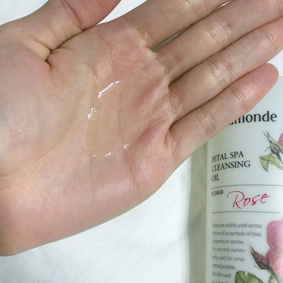 mamonde oil to foam cleanser