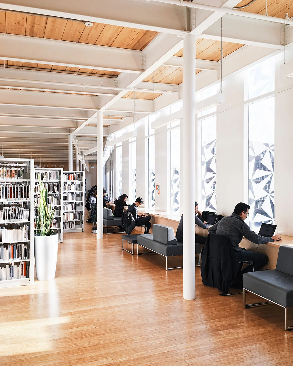 Étudiants Bibliothèque Marc-Favreau par photographe Vincent Brillant