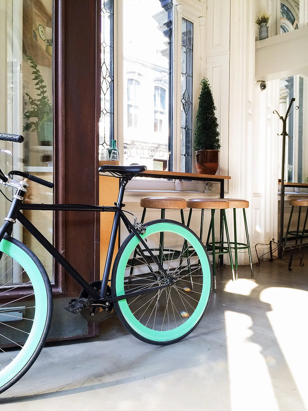 vélo au café Tommy