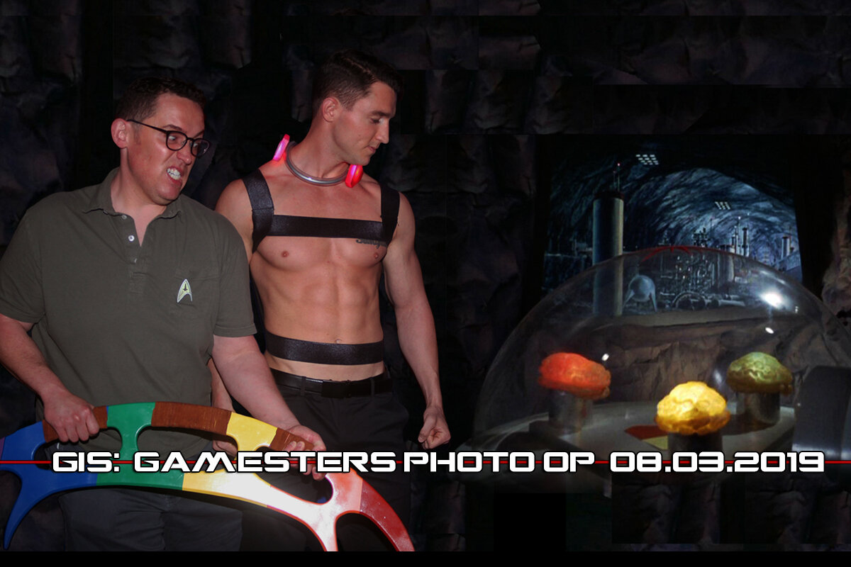 GIS-VEGAS-2019-GAMESTERS-PHOTO-OP-GALLERY-MAIN-IMAGE-3.jpg