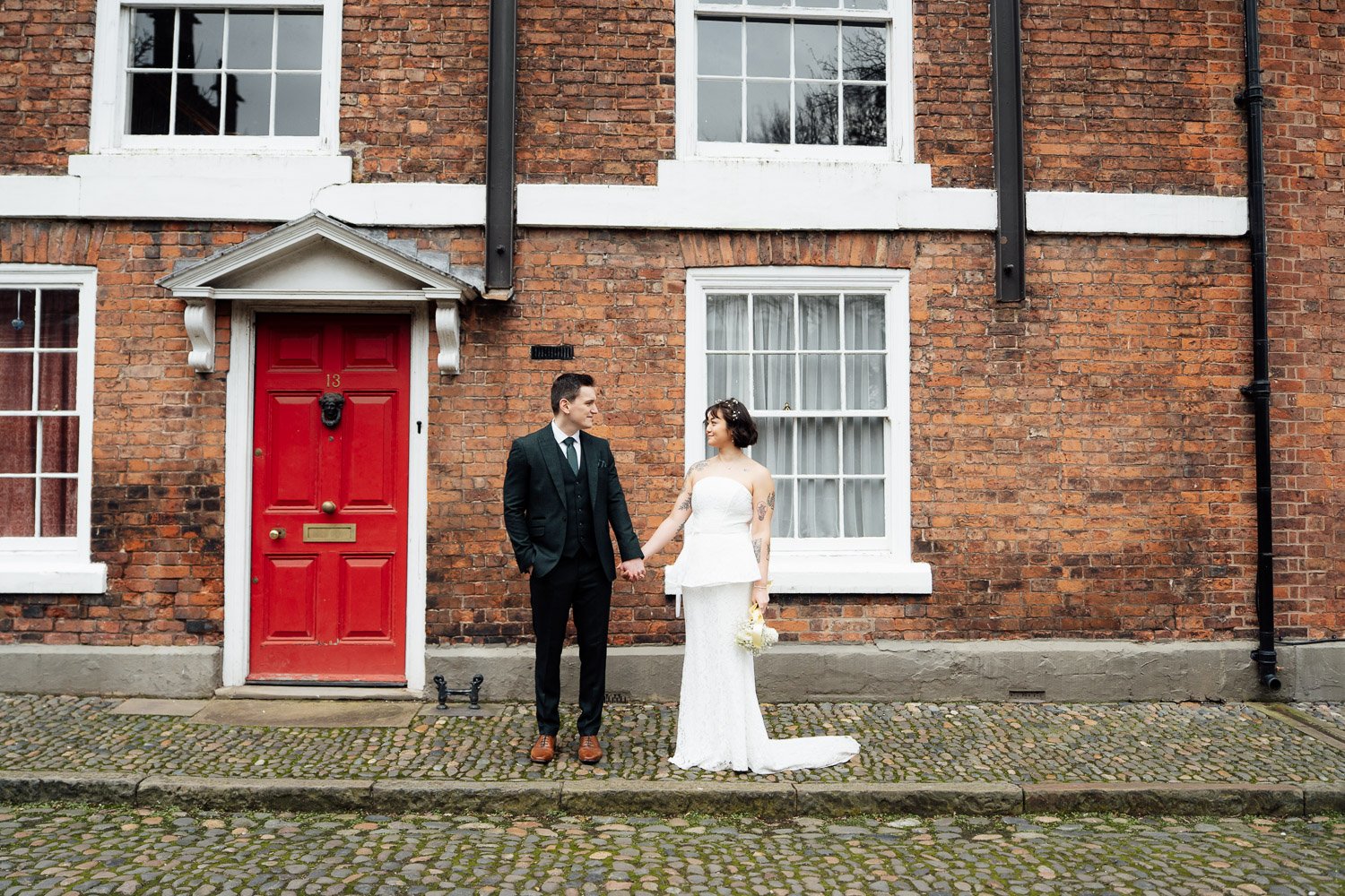 Intimate &amp; Fun City Centre Photoshoot  // Chester Wedding Photographer