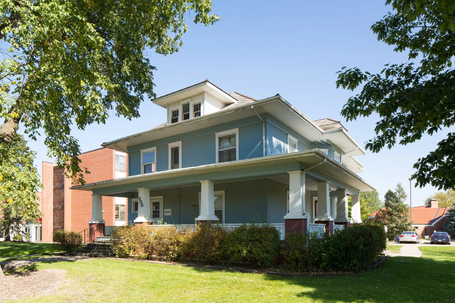 Central College Alumni House