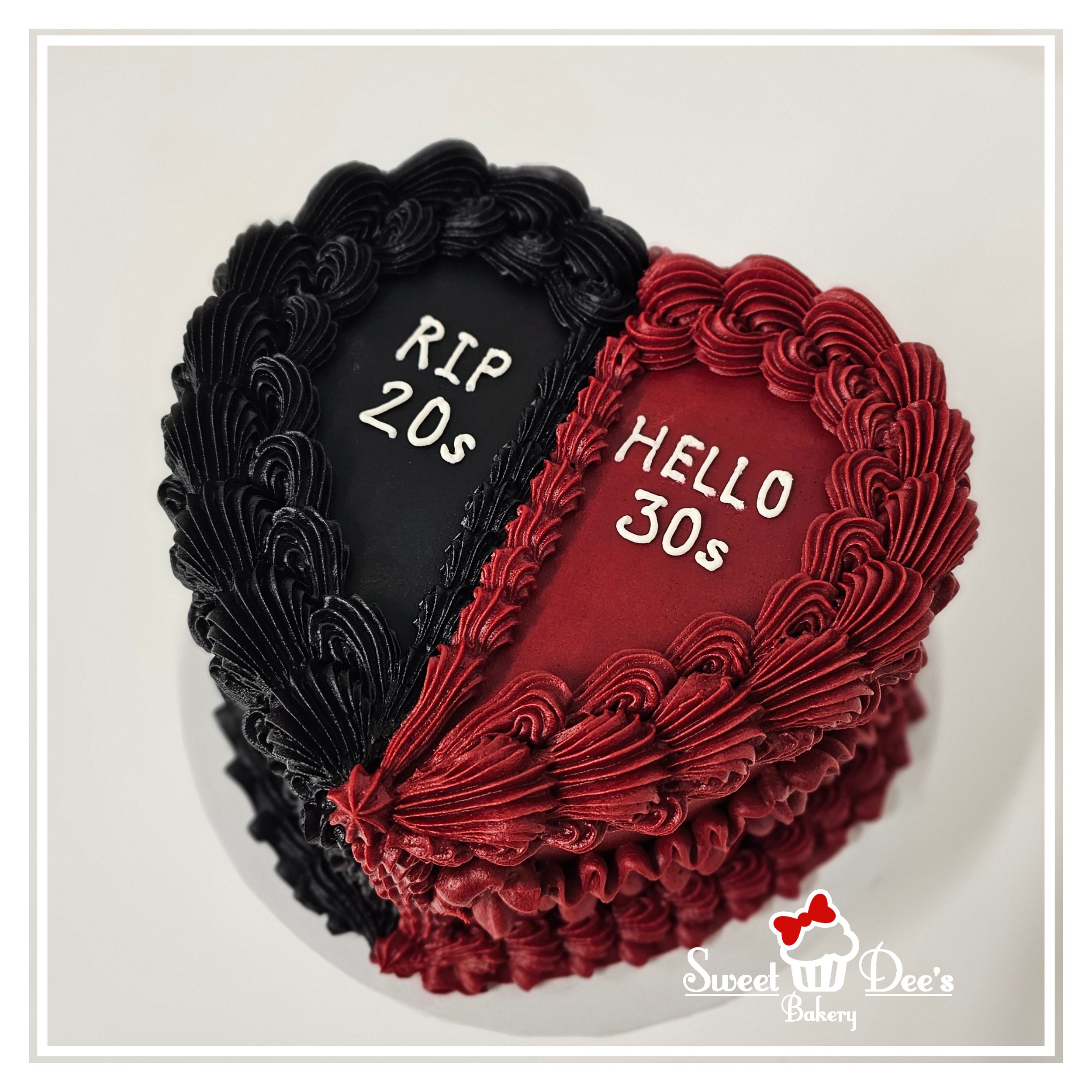 Shallow Lambeth Two-Tone Heart Cake