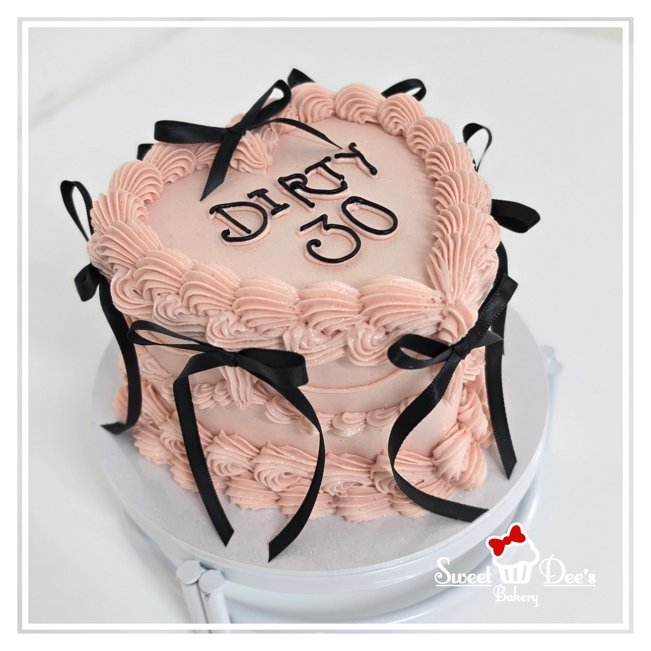 Pink Heart Sparkle lambeth cake