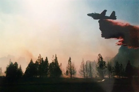bomber at Smith Rock Fire