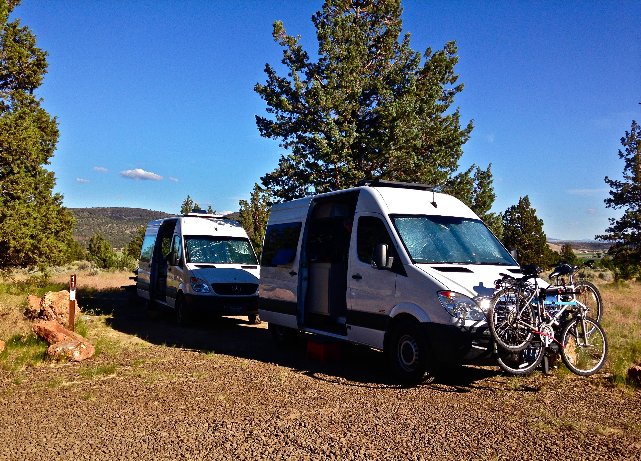 a double site that allows 2 vehicles at Skull Hollow Campground